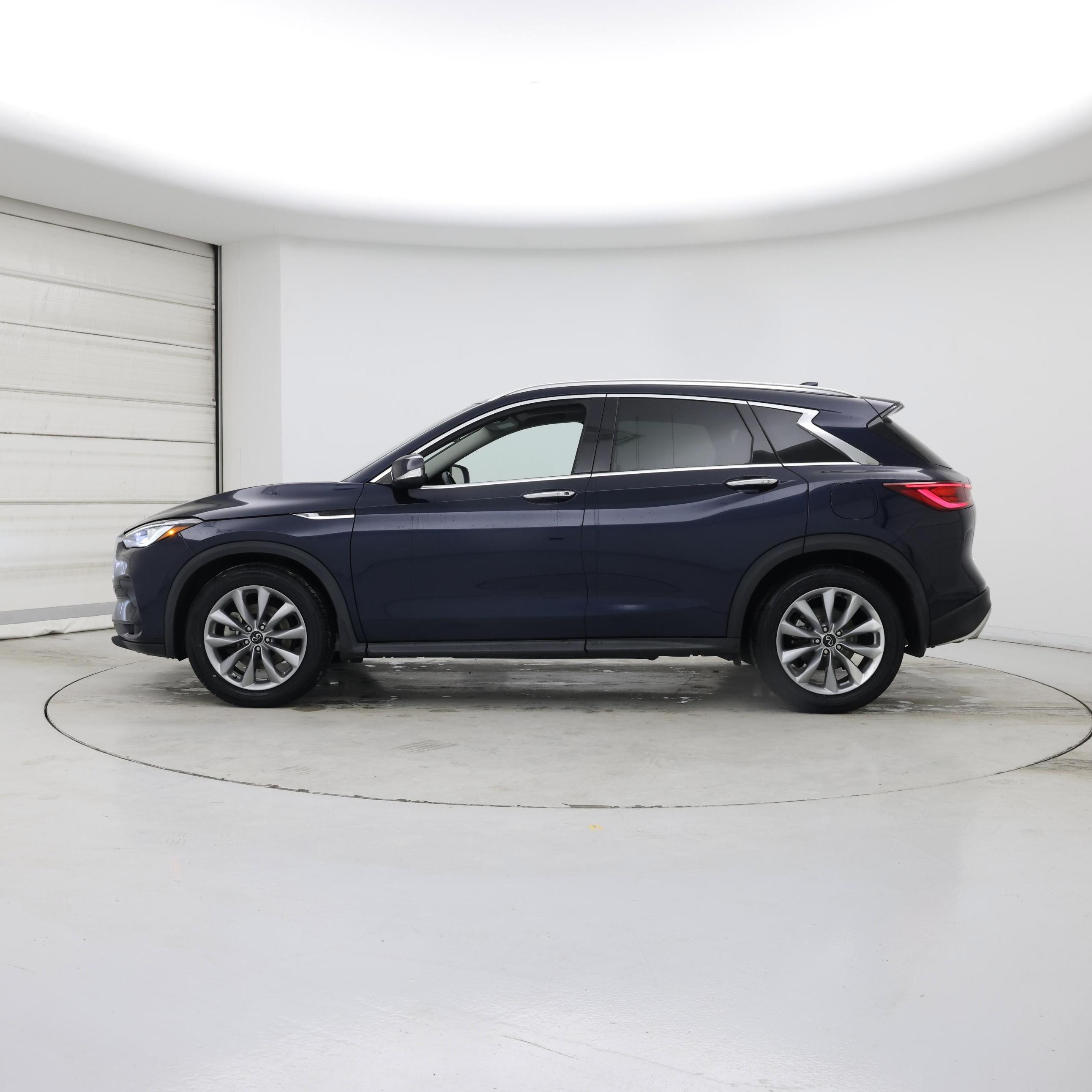 Thumbnail: 2022 INFINITI QX50 - 3