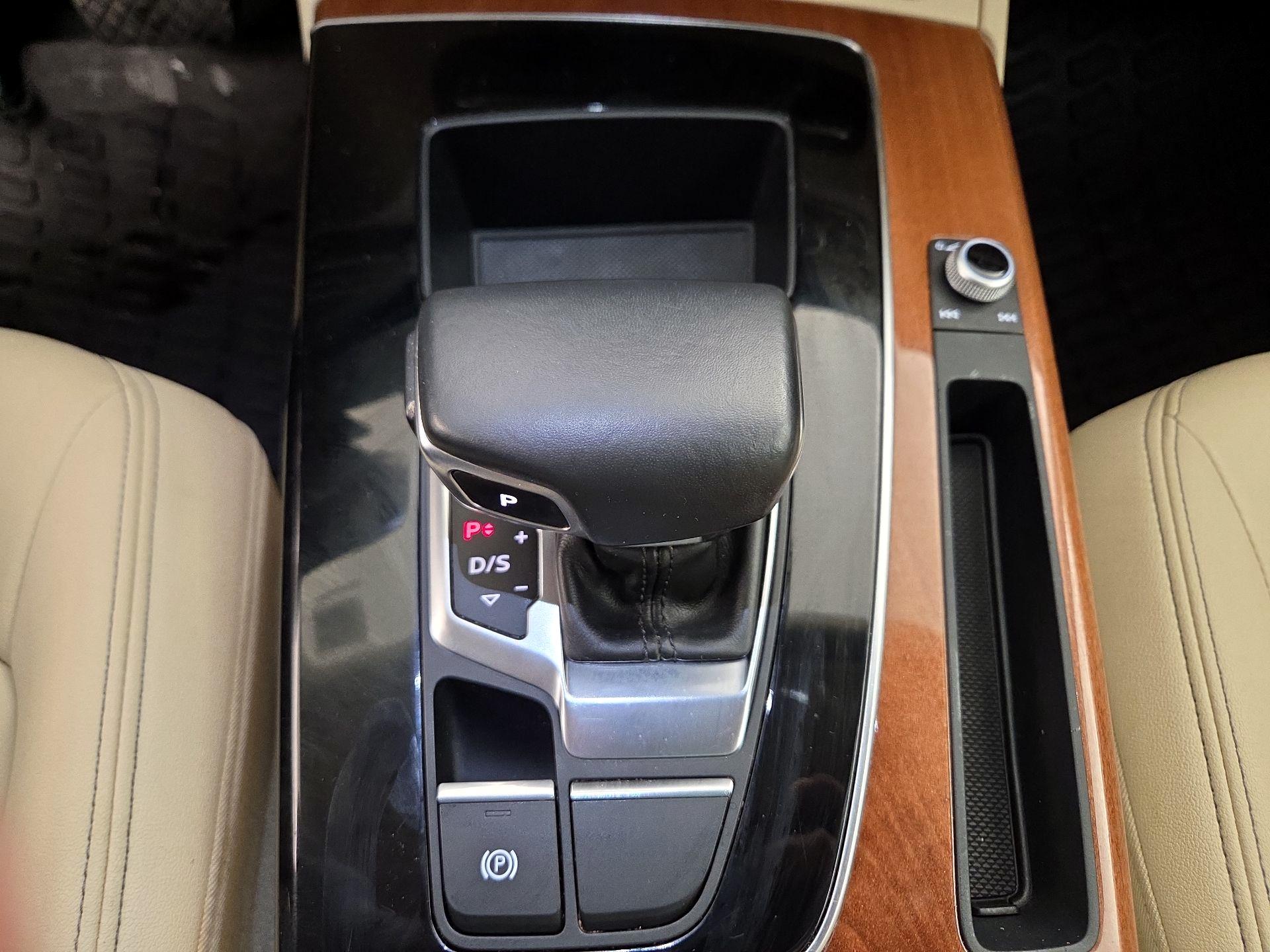 Thumbnail: 2021 Audi Q5 - 17