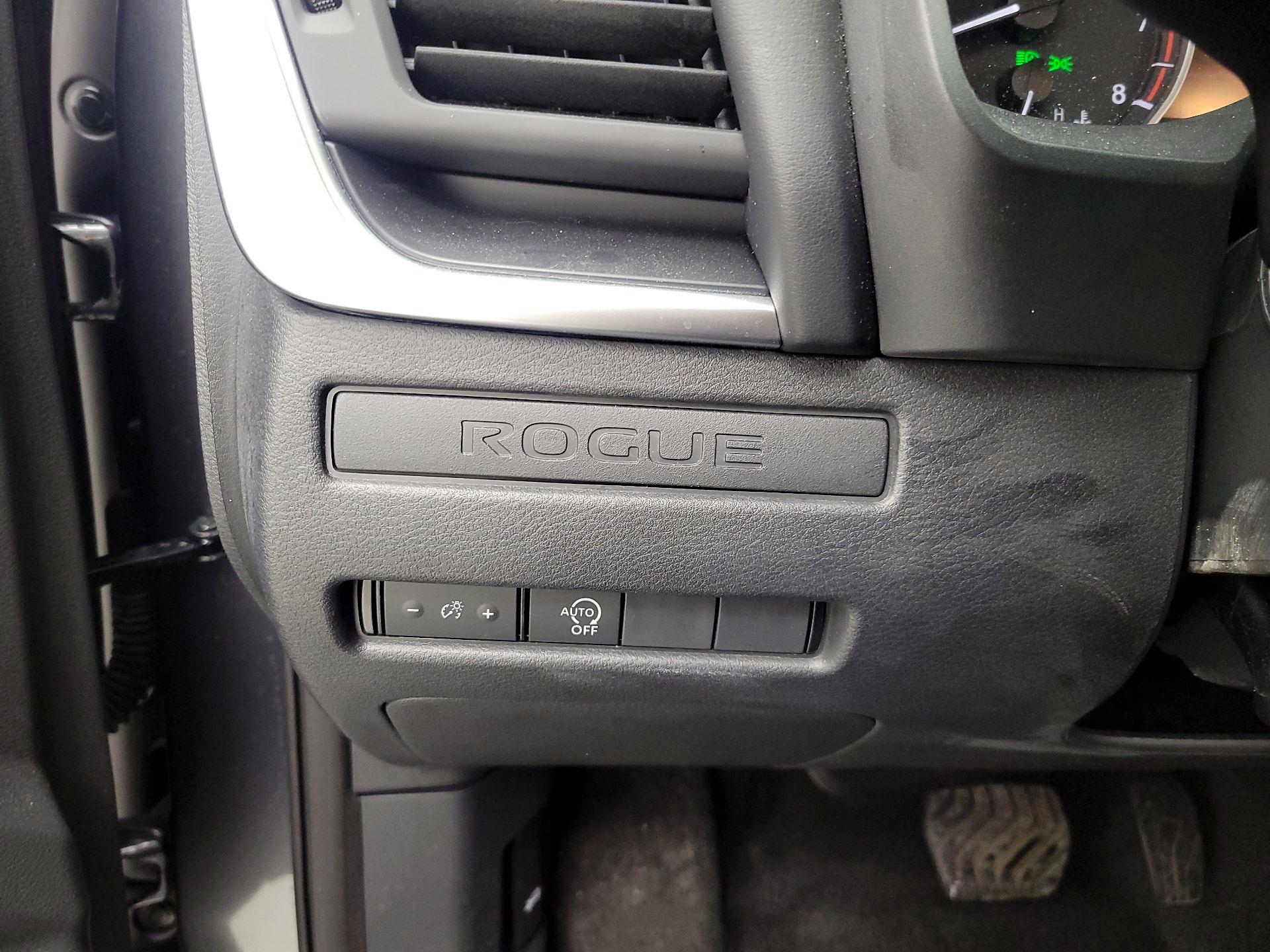 Thumbnail: 2023 Nissan Rogue - 13