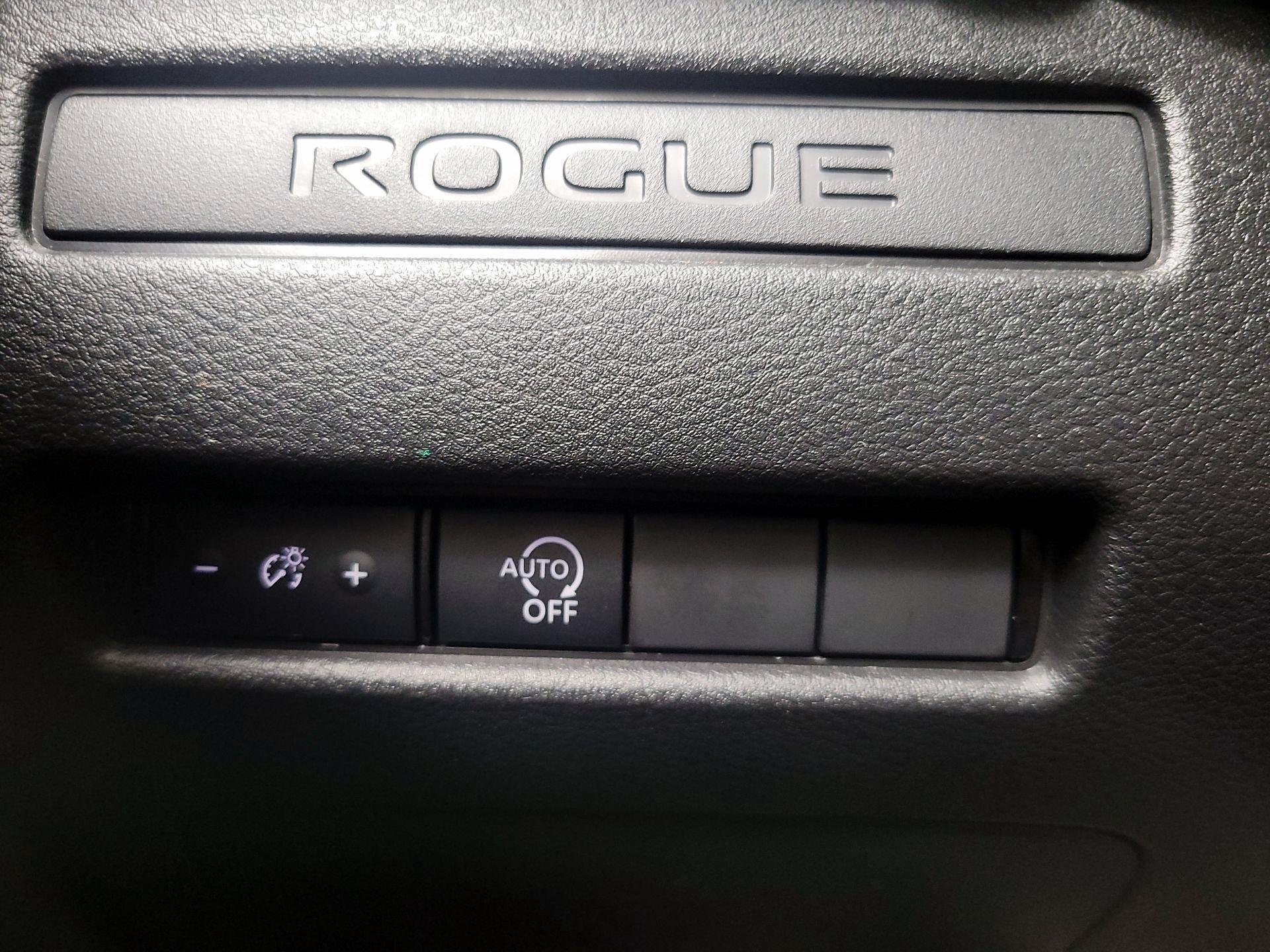 Thumbnail: 2023 Nissan Rogue - 13