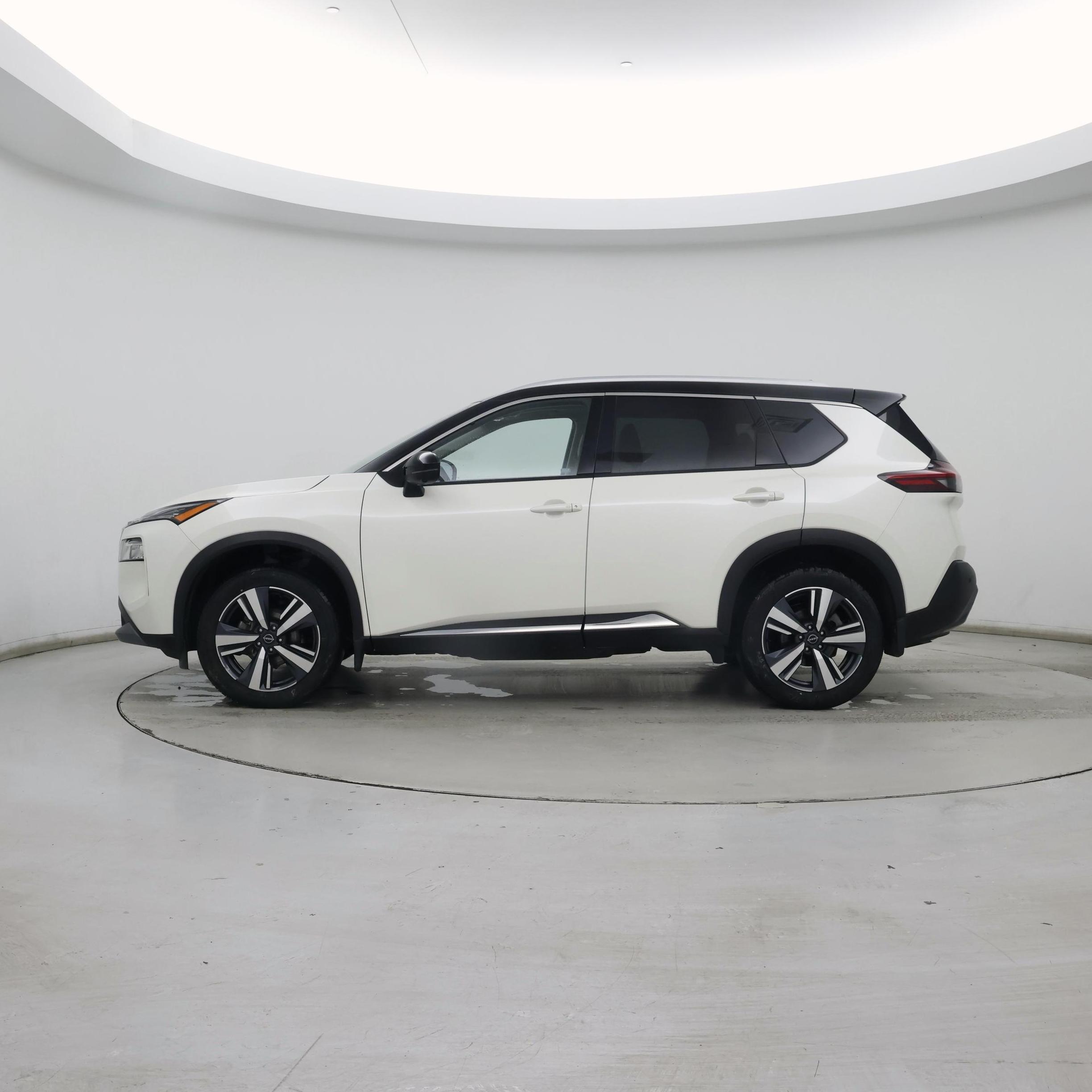 Thumbnail: 2023 Nissan Rogue - 3