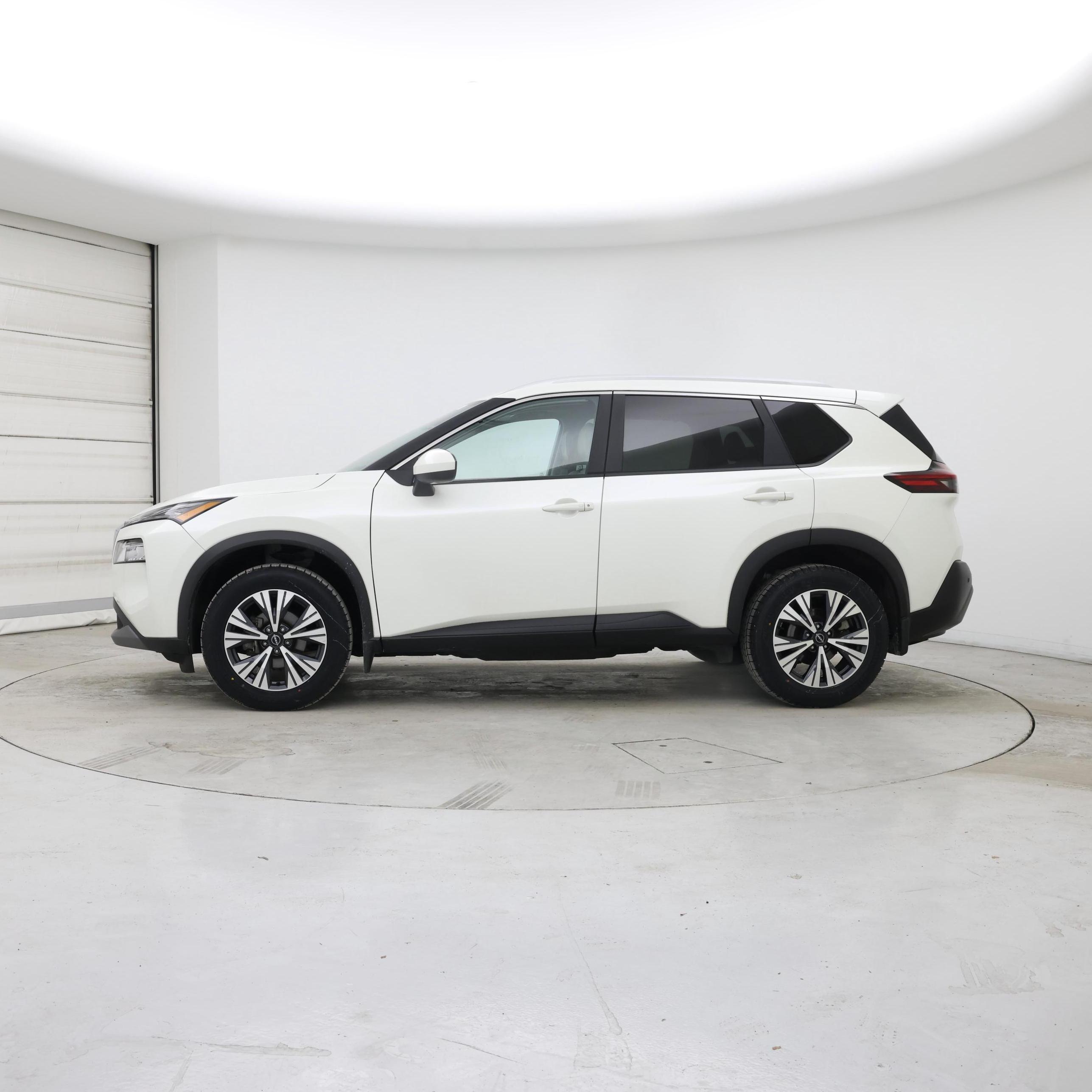 Thumbnail: 2023 Nissan Rogue - 3