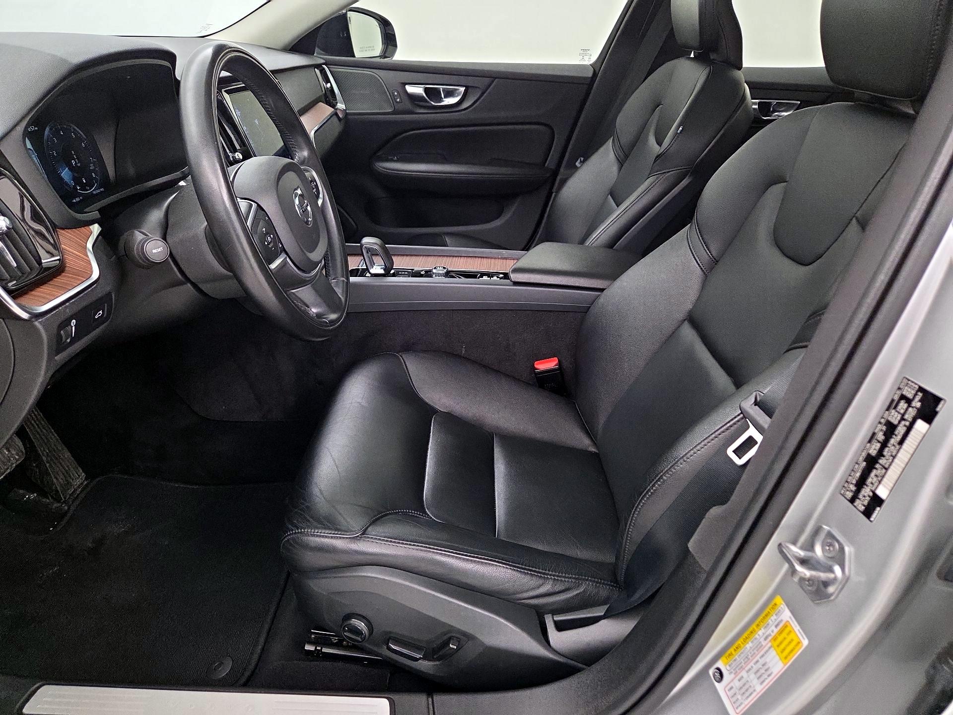 Thumbnail: 2022 Volvo S60 - 11