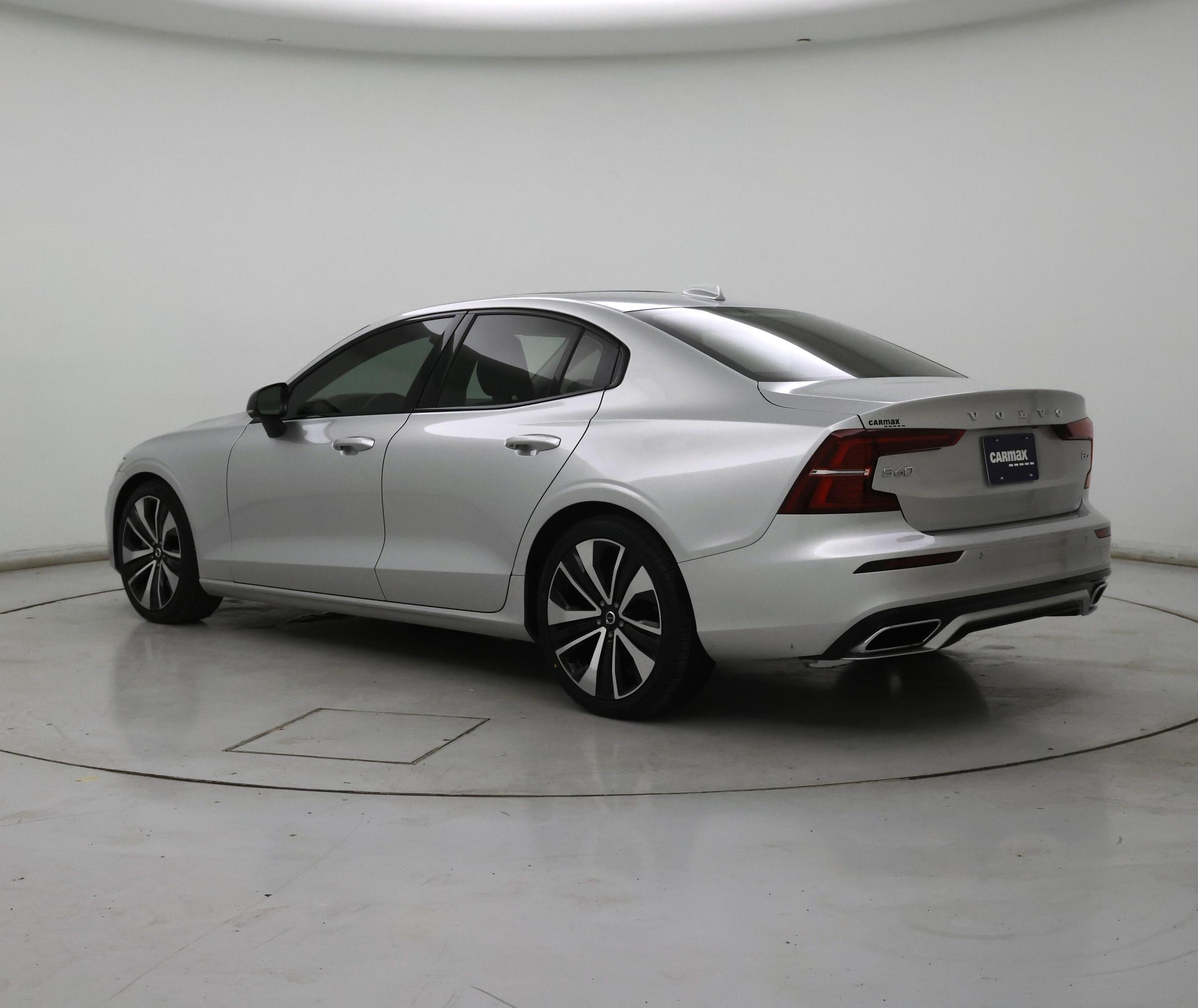 Thumbnail: 2022 Volvo S60 - 2