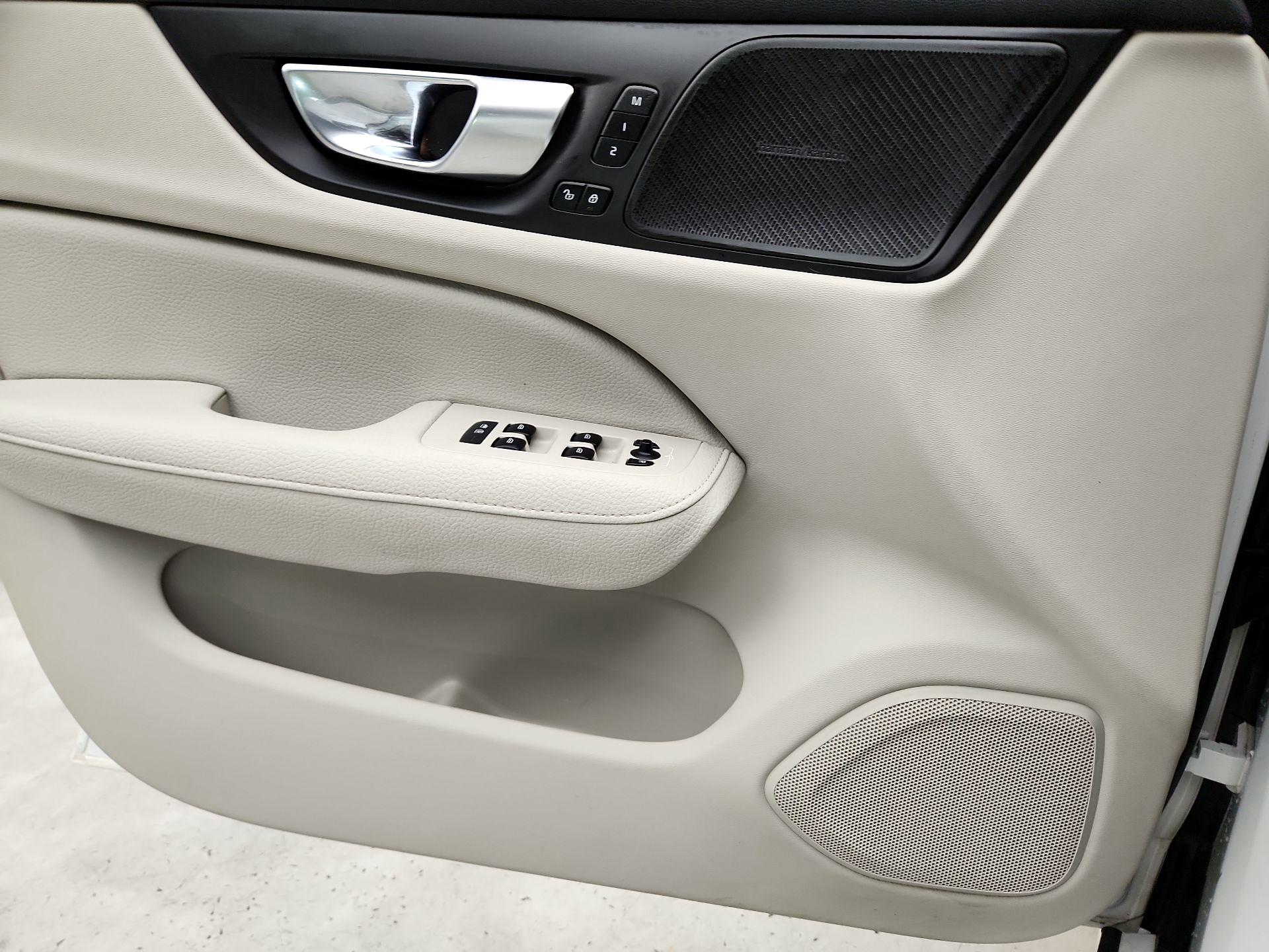 Thumbnail: 2021 Volvo S60 - 12