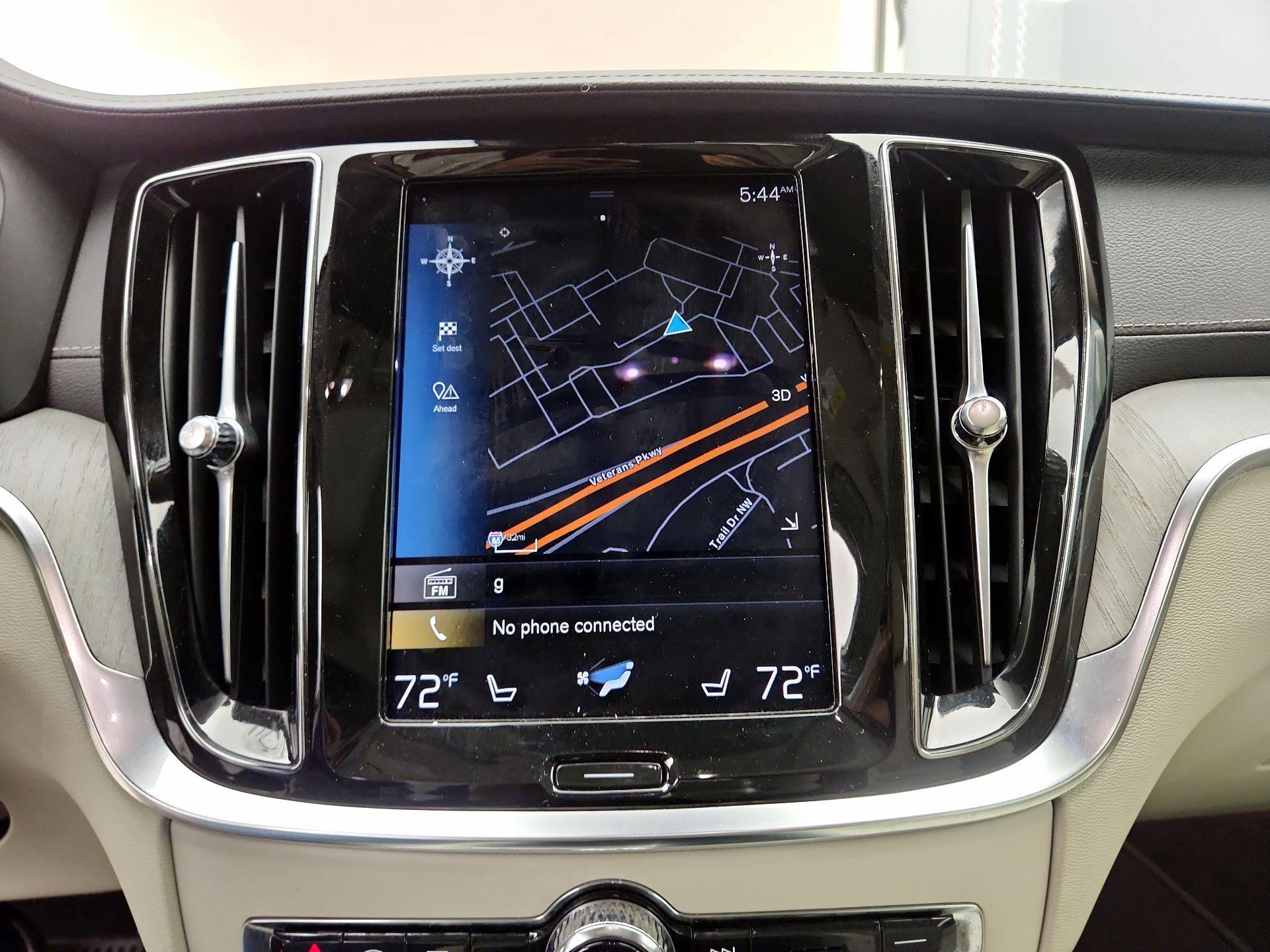 Thumbnail: 2021 Volvo S60 - 14