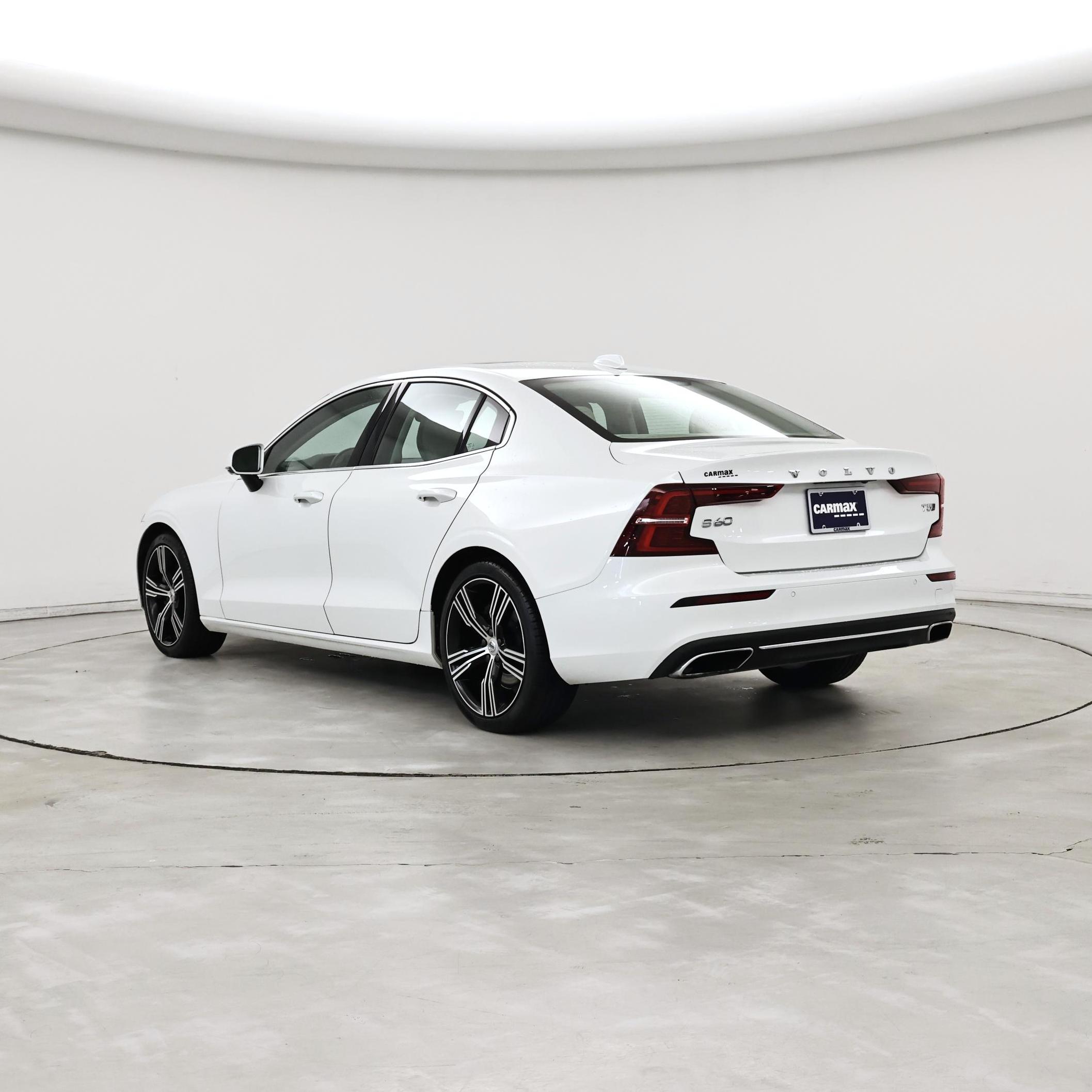 Thumbnail: 2021 Volvo S60 - 2