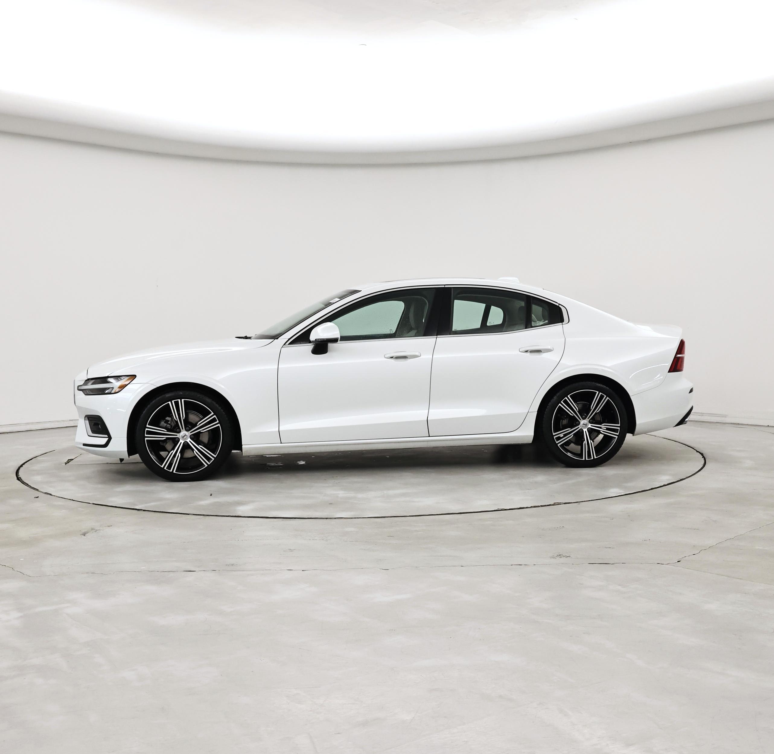 Thumbnail: 2021 Volvo S60 - 3