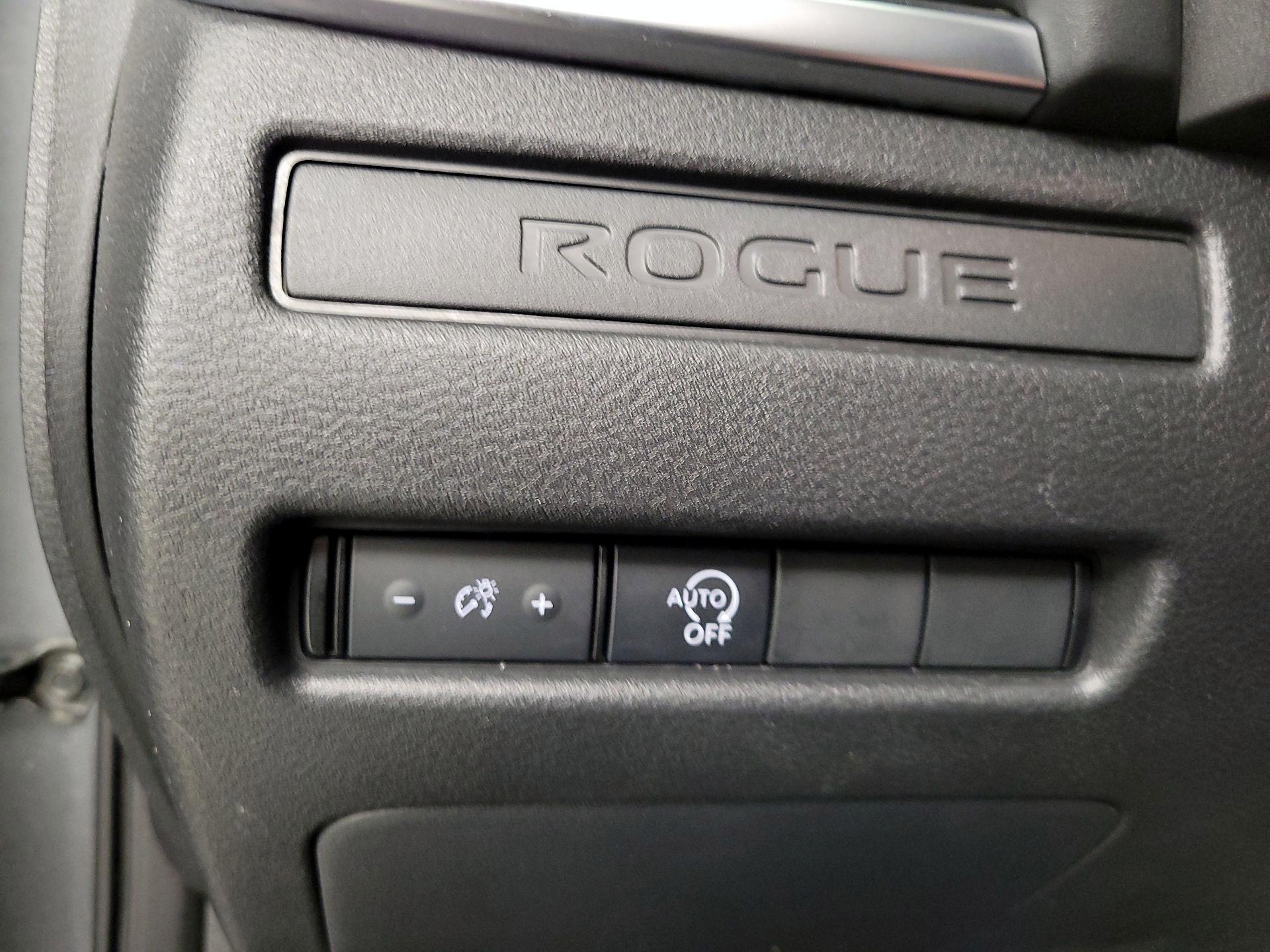 Thumbnail: 2023 Nissan Rogue - 13