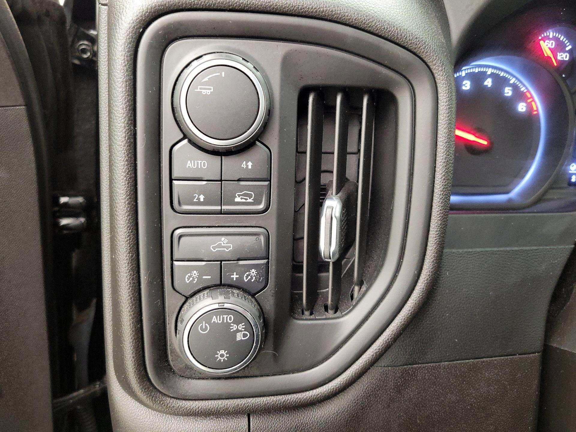 Thumbnail: 2022 Chevrolet Silverado 1500 - 13