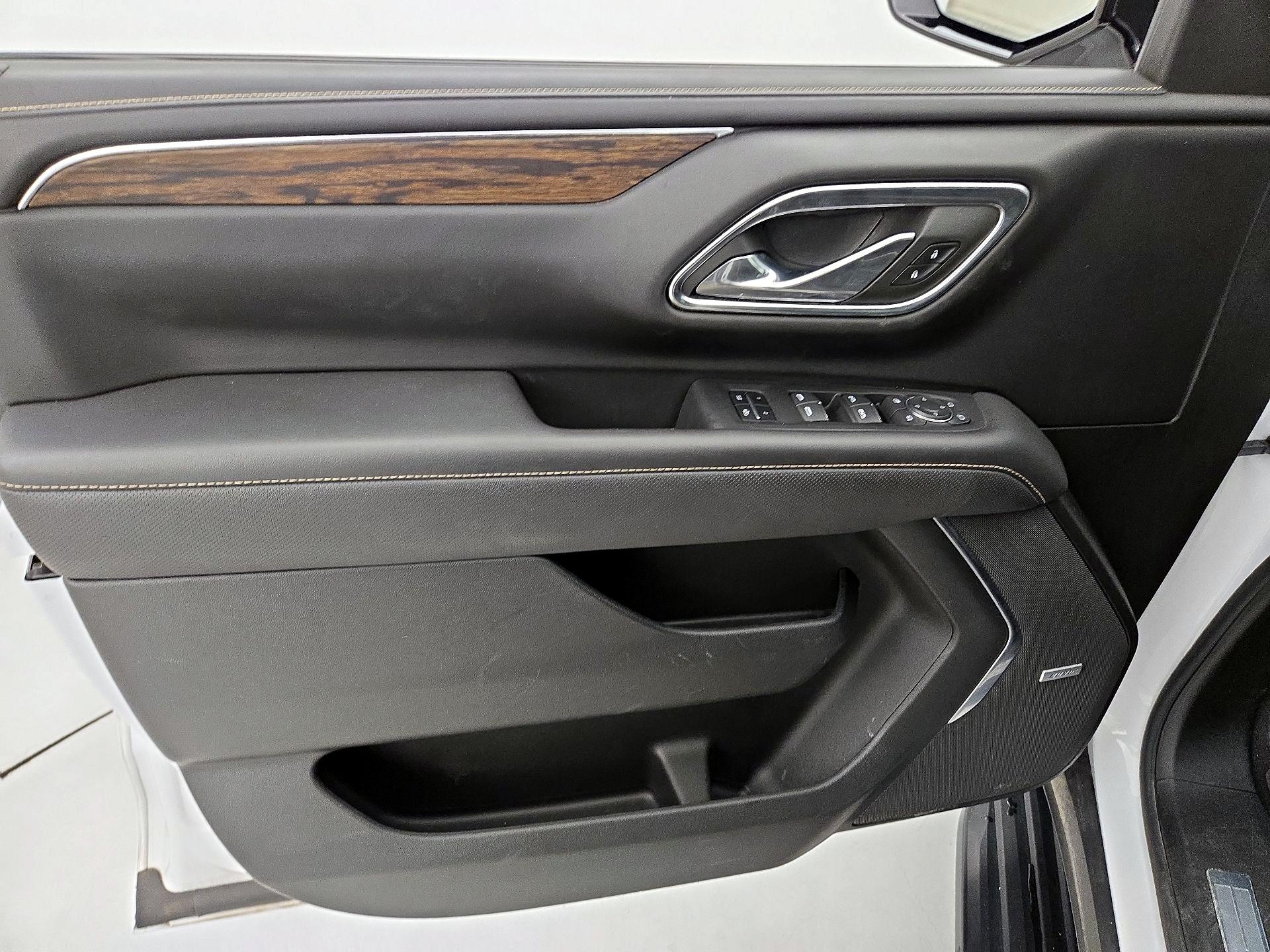 Thumbnail: 2023 Chevrolet Suburban - 12