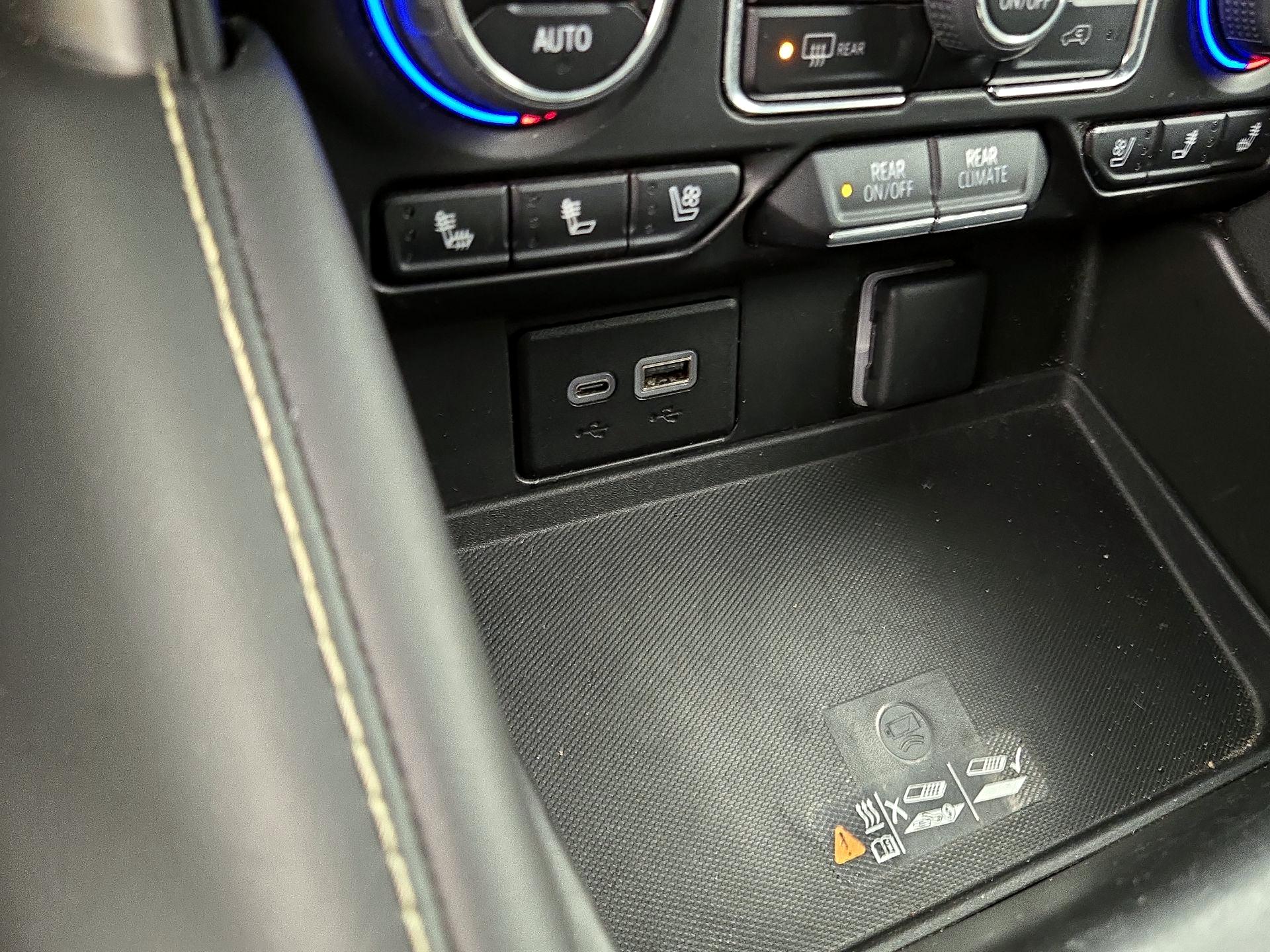 Thumbnail: 2023 Chevrolet Suburban - 18