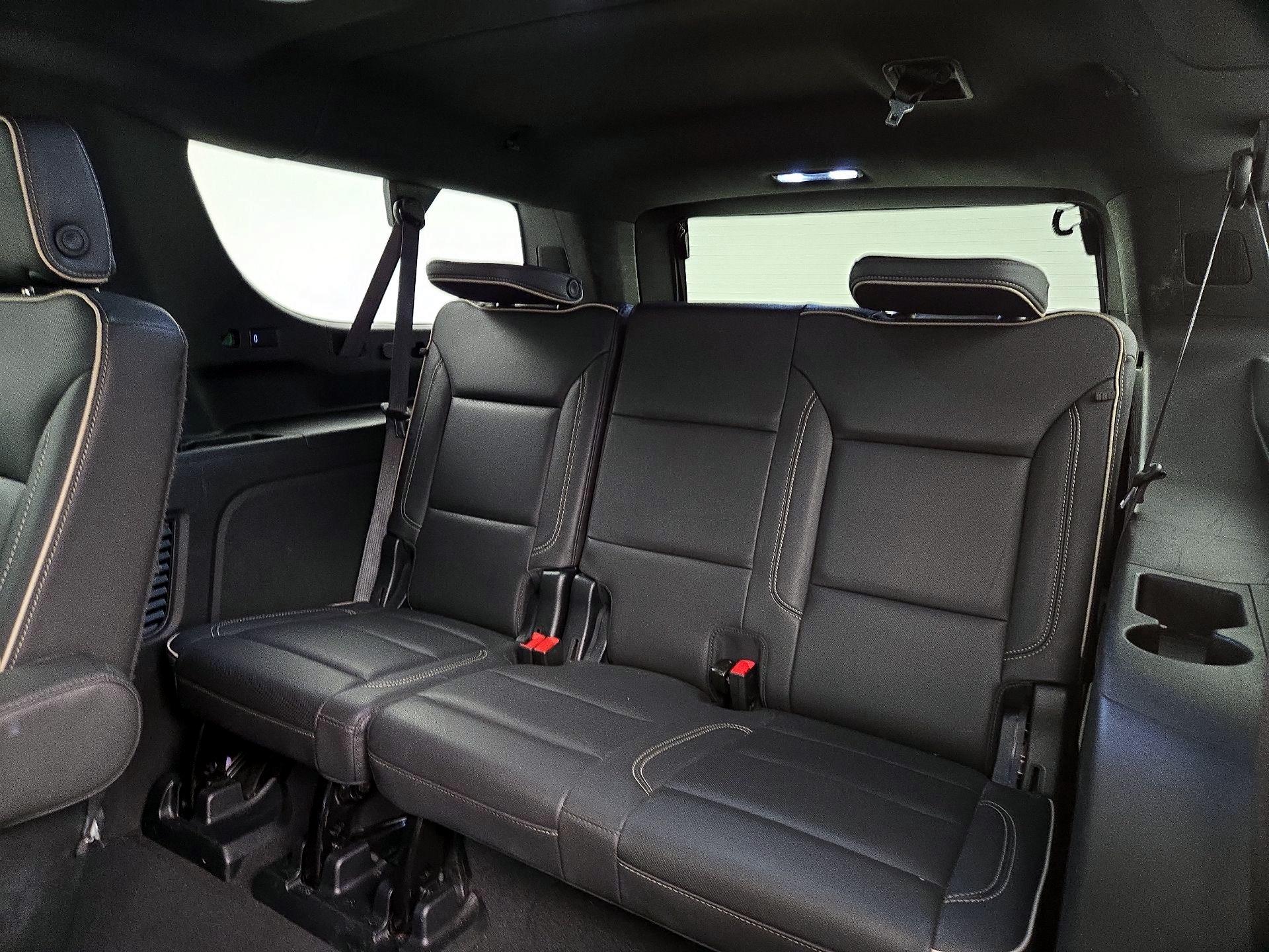 Thumbnail: 2023 Chevrolet Suburban - 20