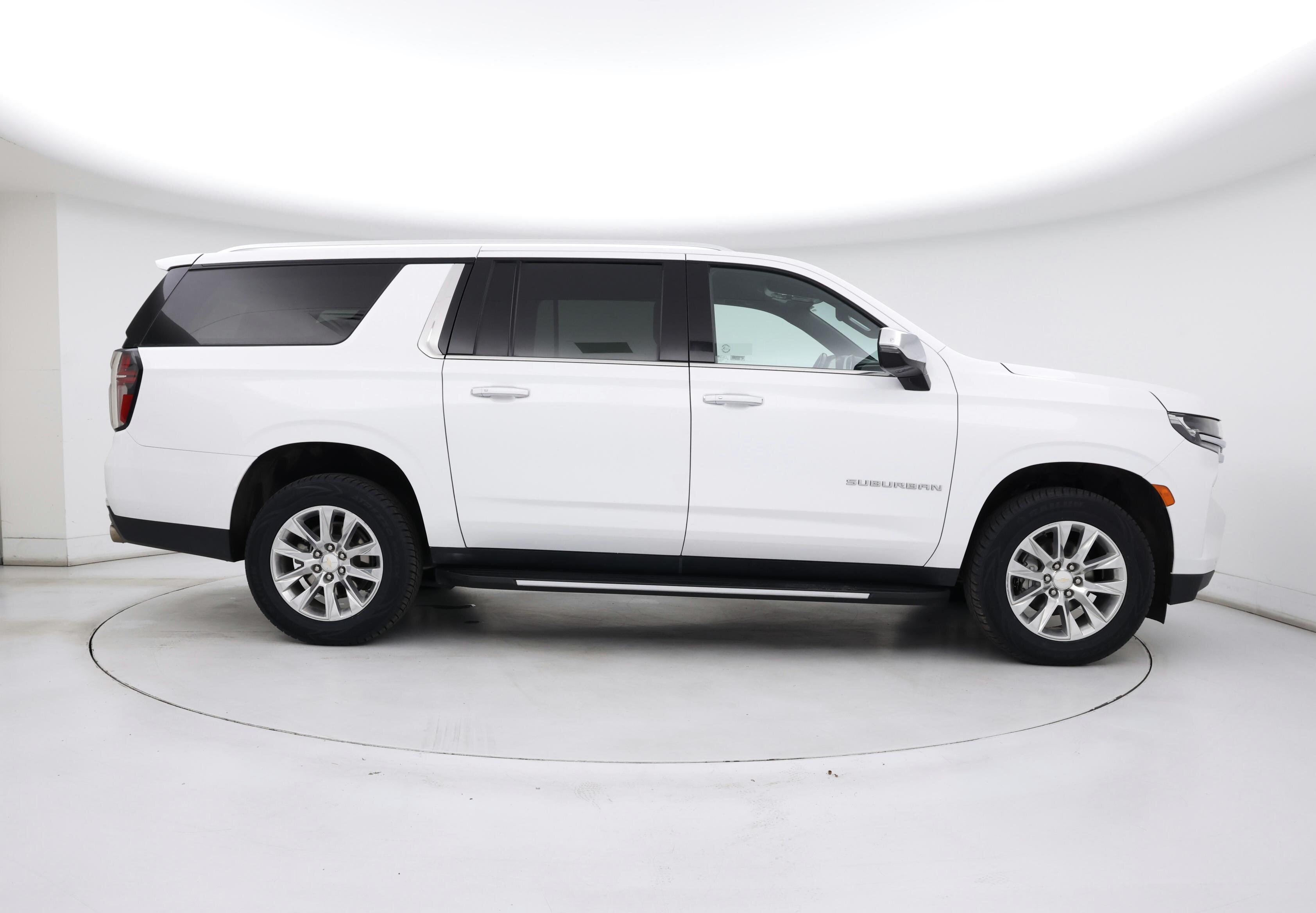 Thumbnail: 2023 Chevrolet Suburban - 7