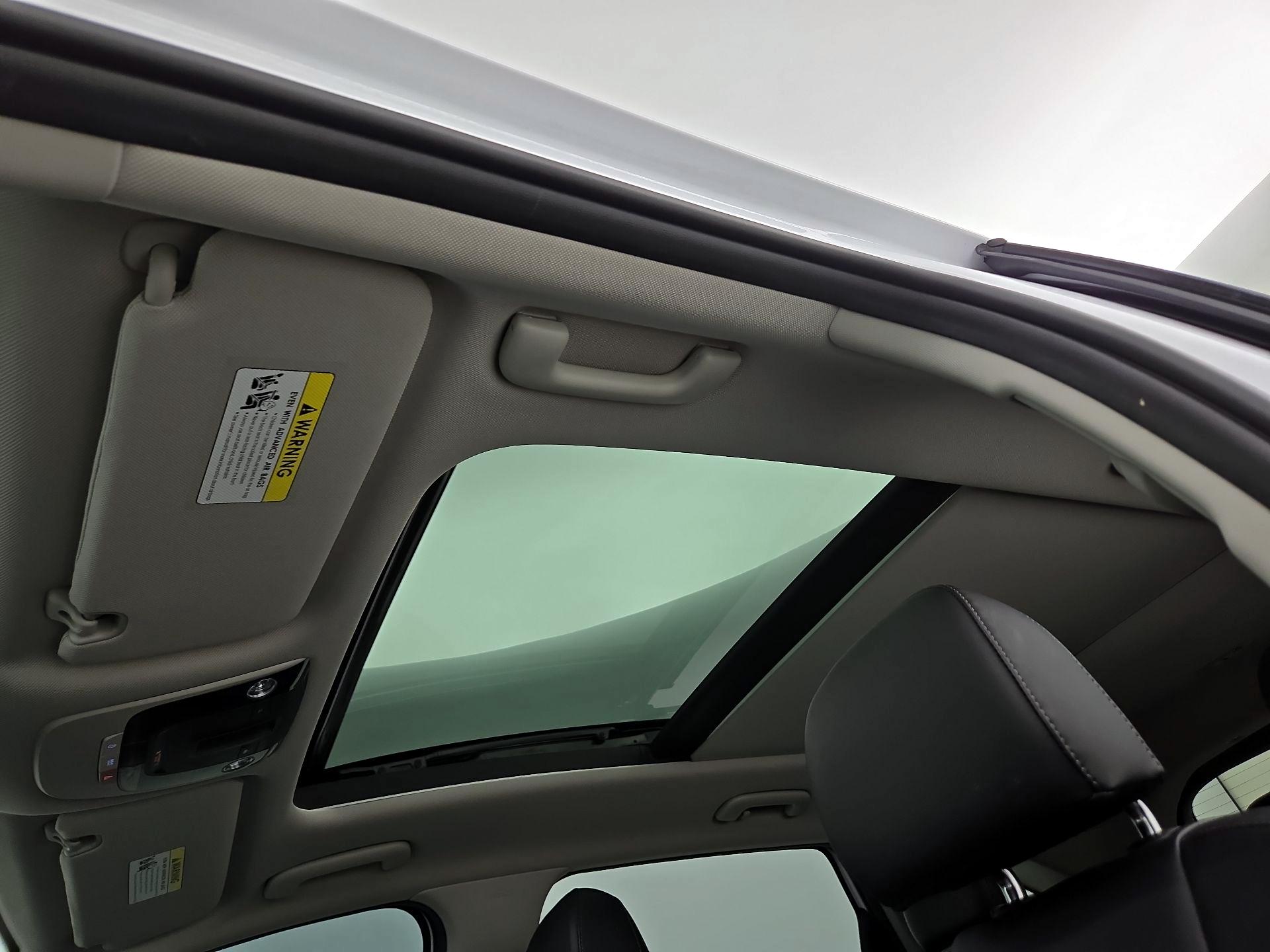 Thumbnail: 2023 Kia Sorento - 20