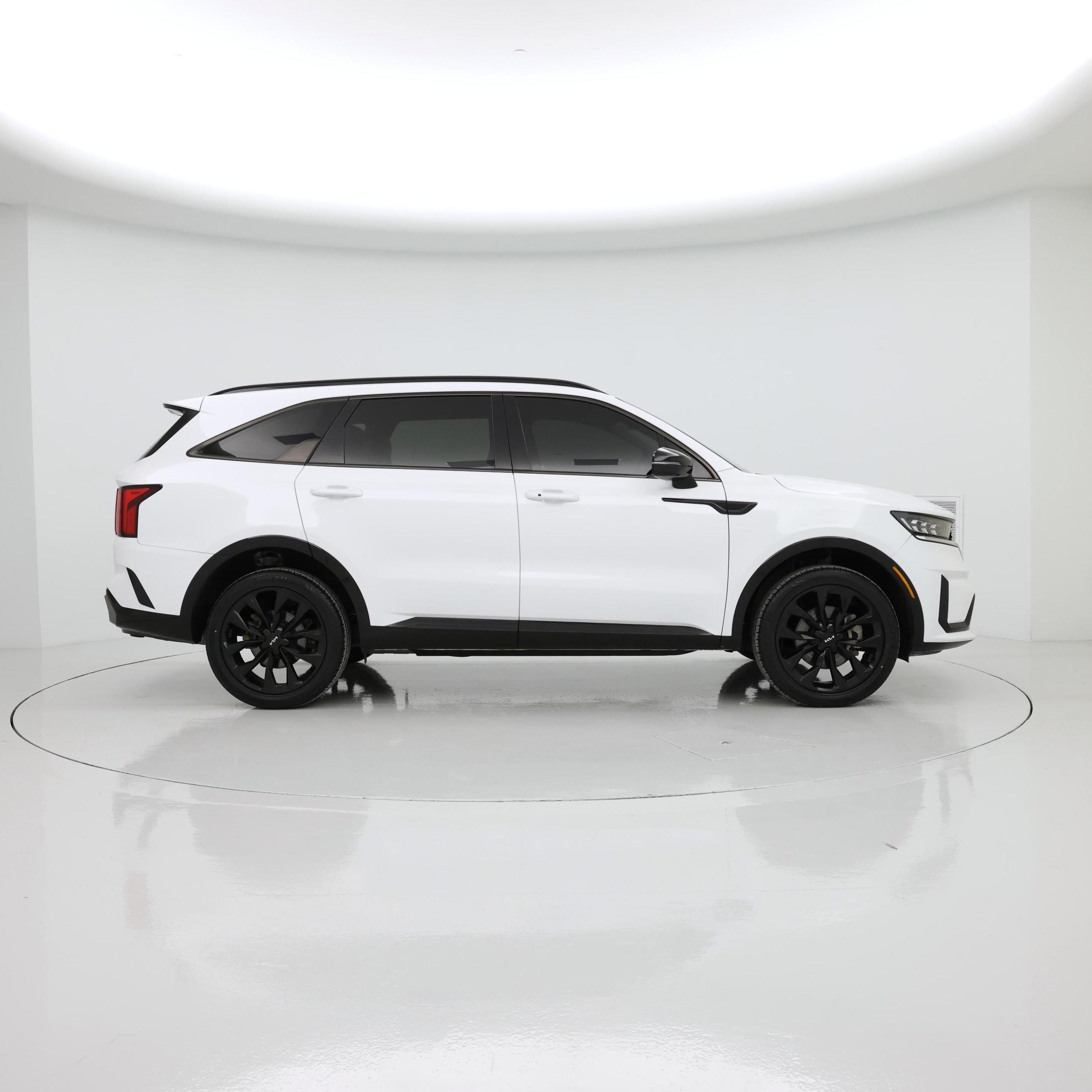 Thumbnail: 2023 Kia Sorento - 7