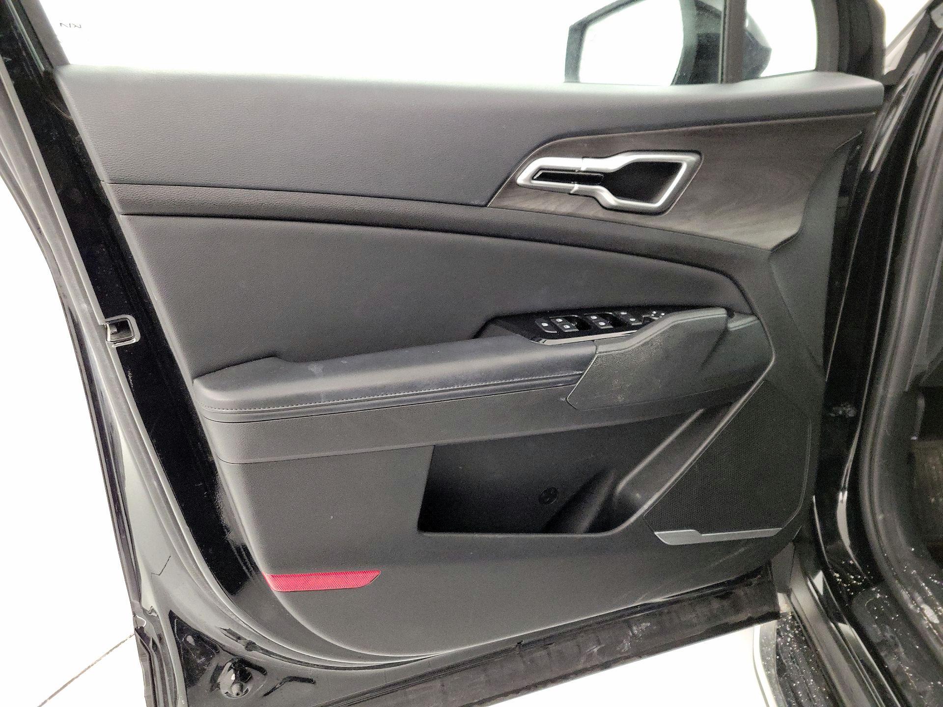 Thumbnail: 2023 Kia Sportage - 12