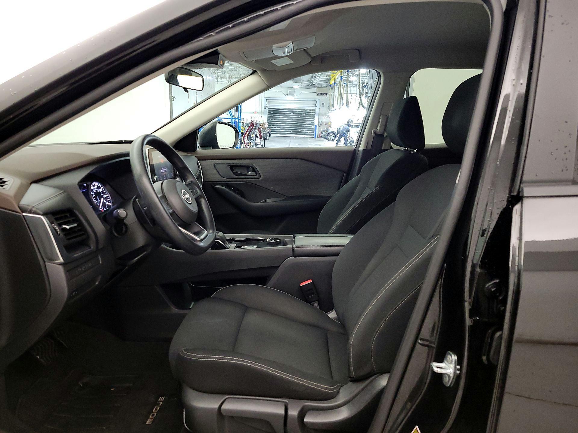 Thumbnail: 2023 Nissan Rogue - 11