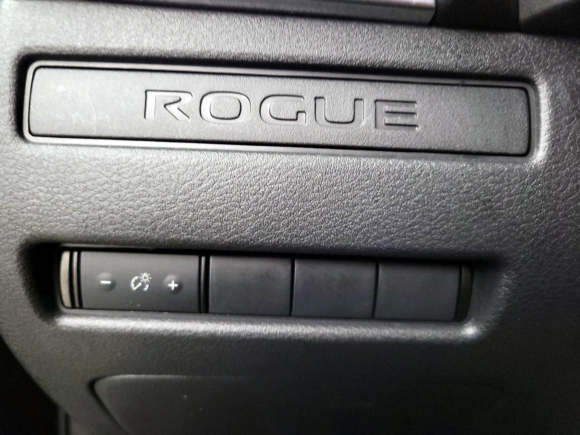 Thumbnail: 2023 Nissan Rogue - 13