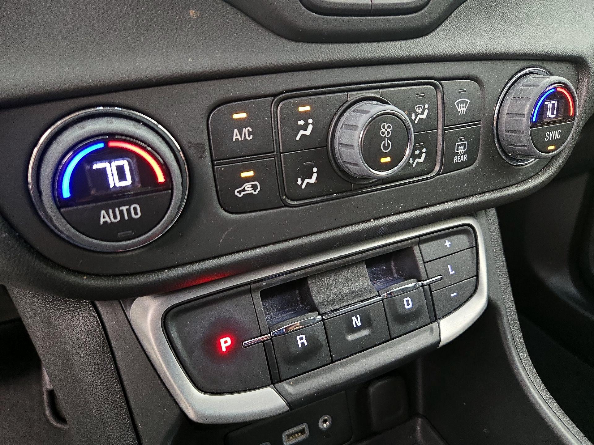 Thumbnail: 2023 GMC Terrain - 16