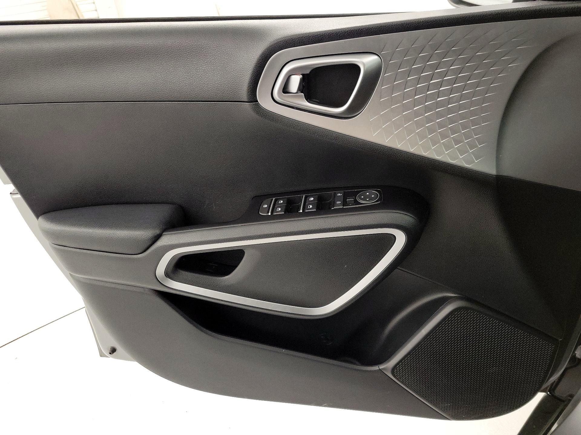 Thumbnail: 2023 Kia Soul - 12