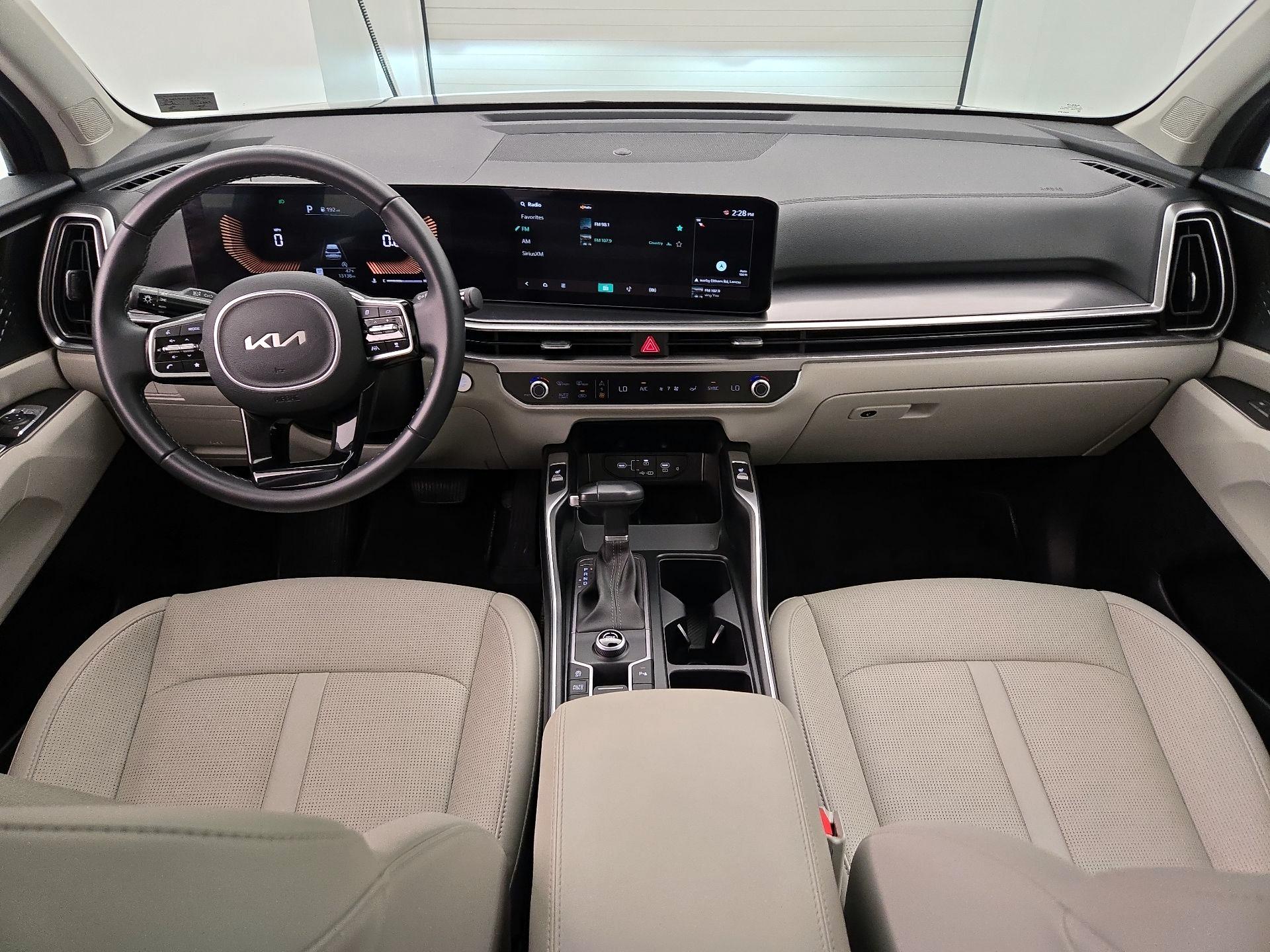 Thumbnail: 2024 Kia Sorento - 9