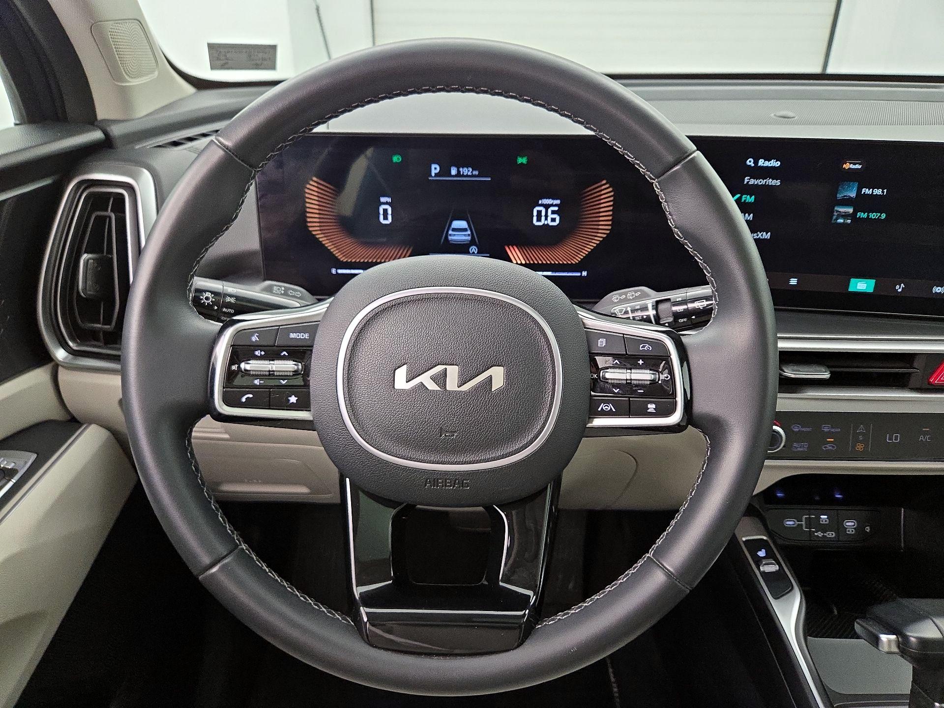 Thumbnail: 2024 Kia Sorento - 10