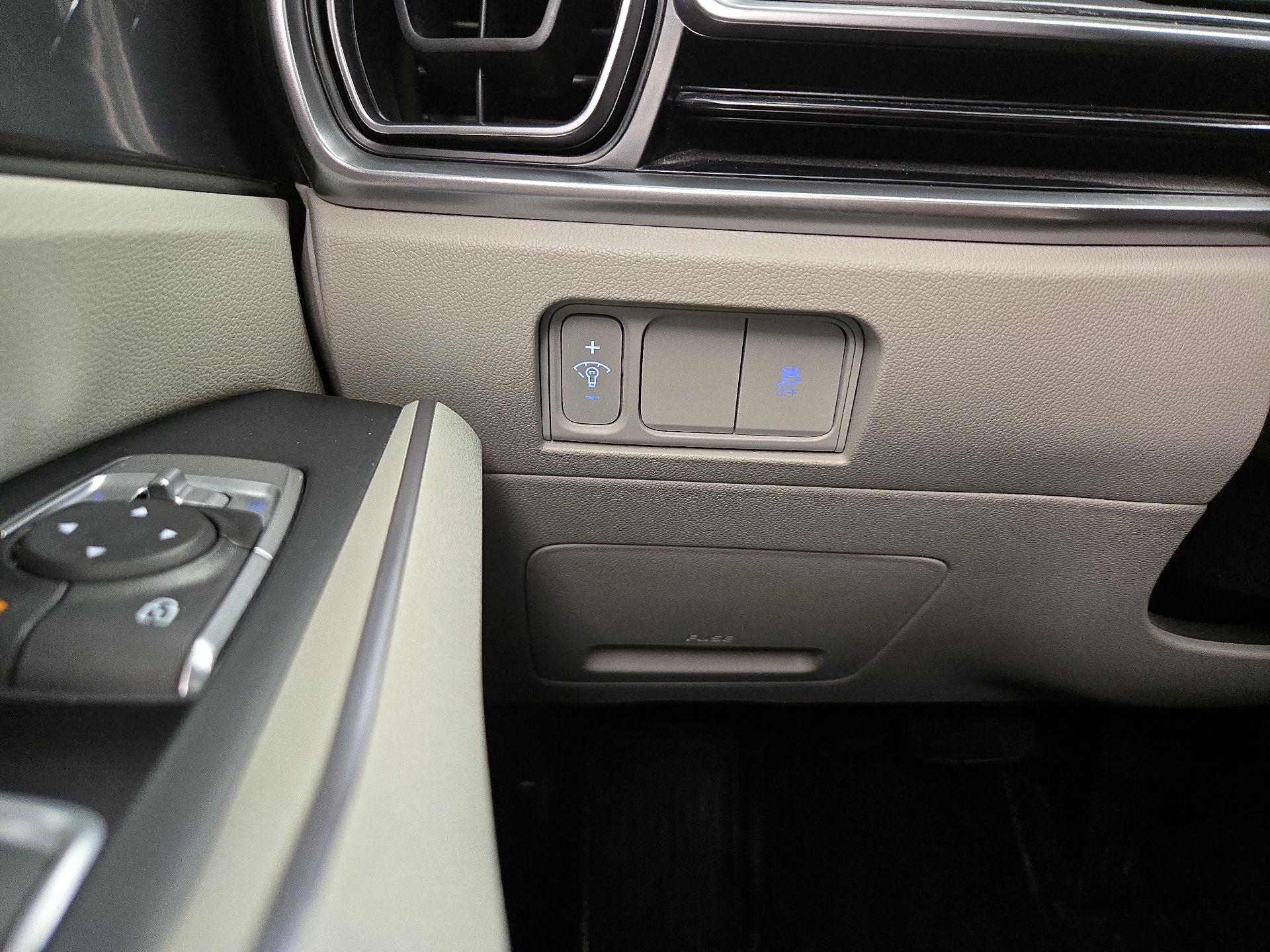 Thumbnail: 2024 Kia Sorento - 13