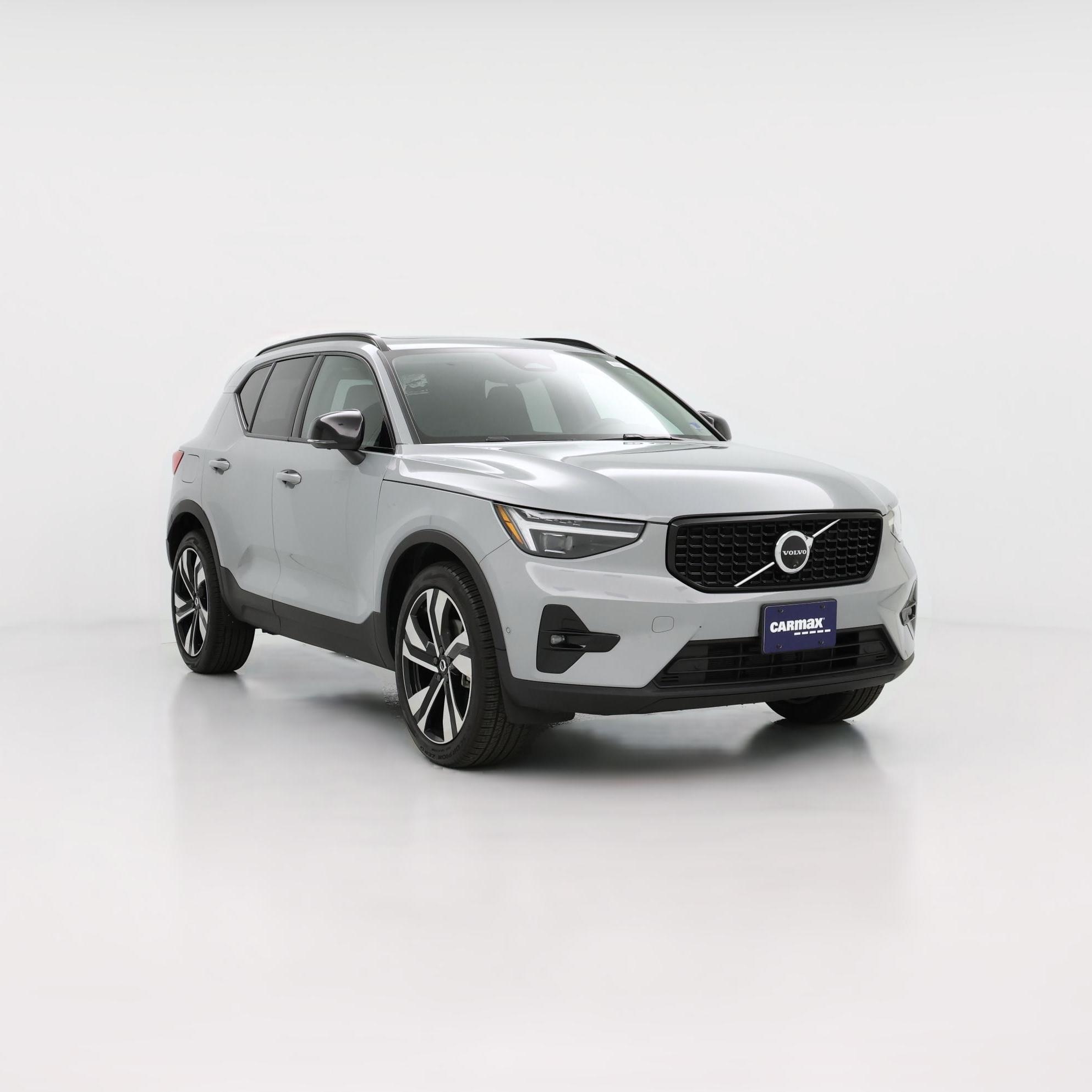 Thumbnail: 2024 Volvo XC40 - 1