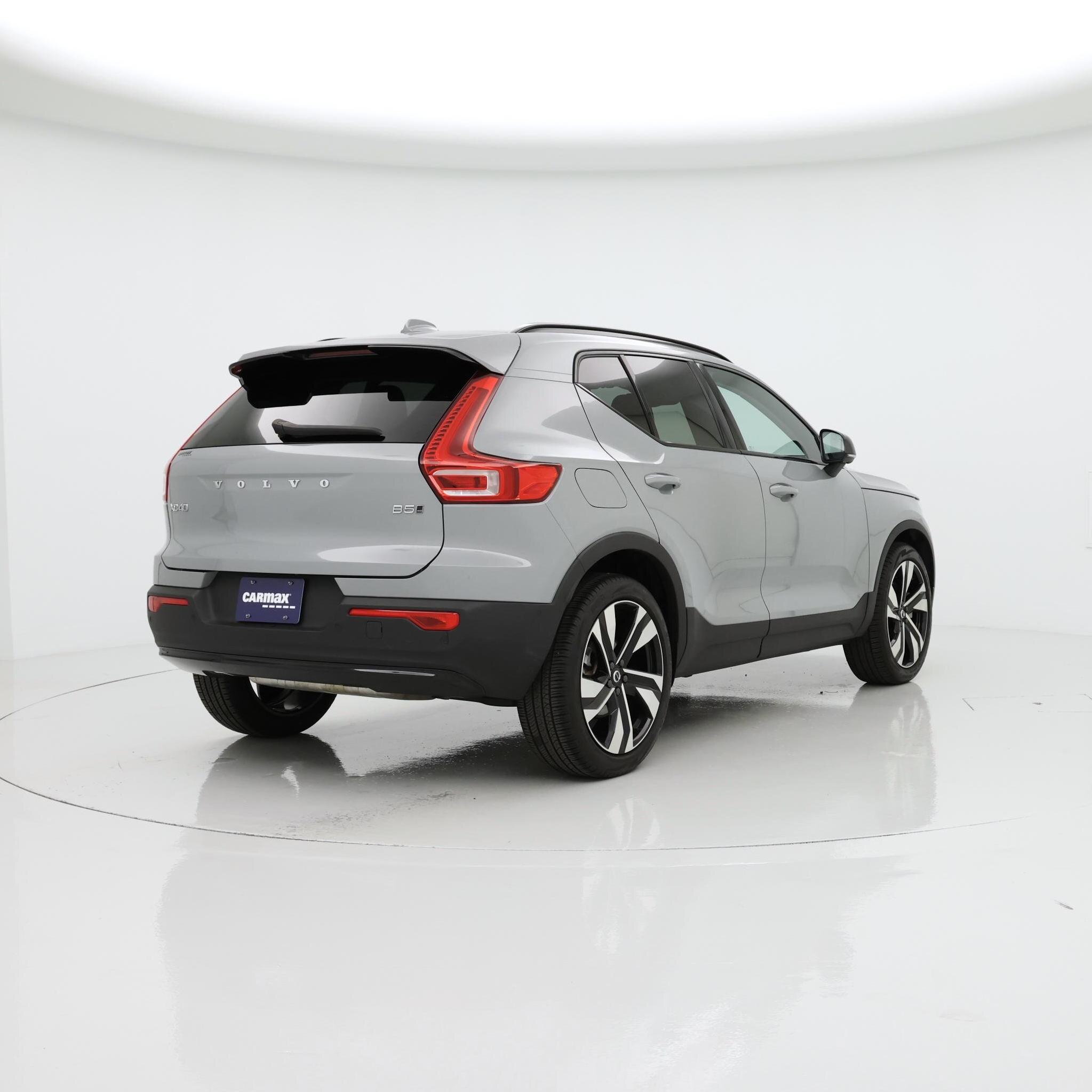 Thumbnail: 2024 Volvo XC40 - 8