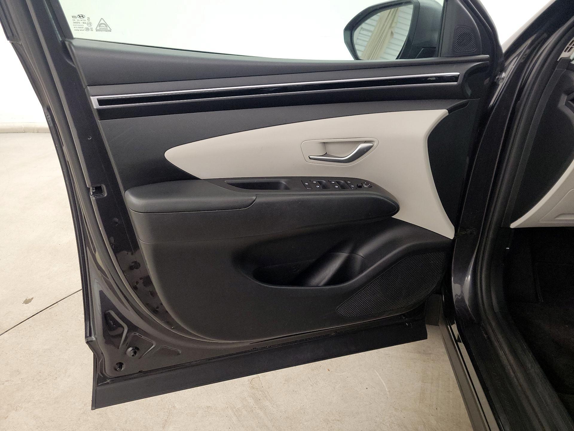 Thumbnail: 2023 Hyundai Tucson - 12