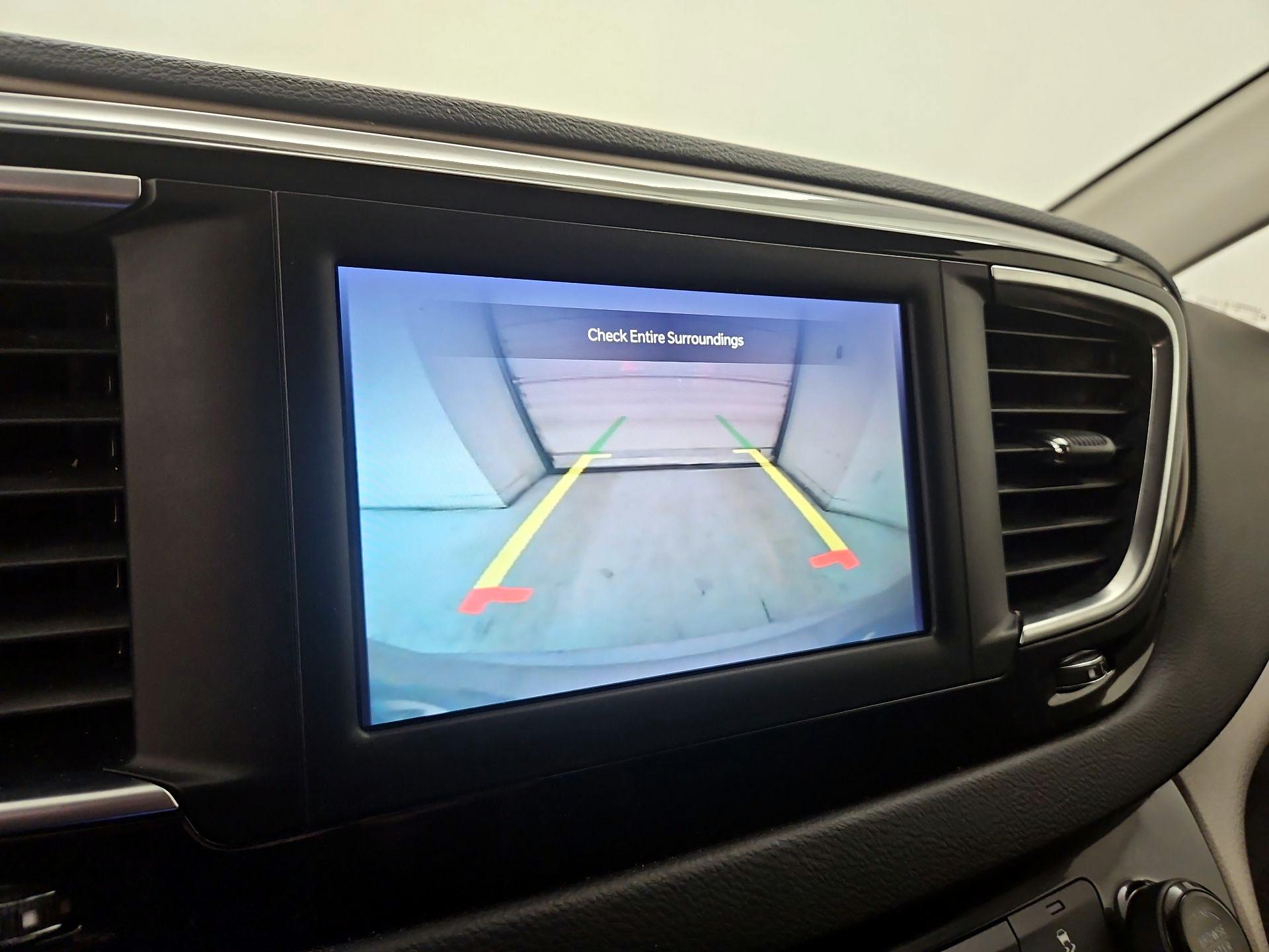 Thumbnail: 2023 Chrysler Voyager - 14