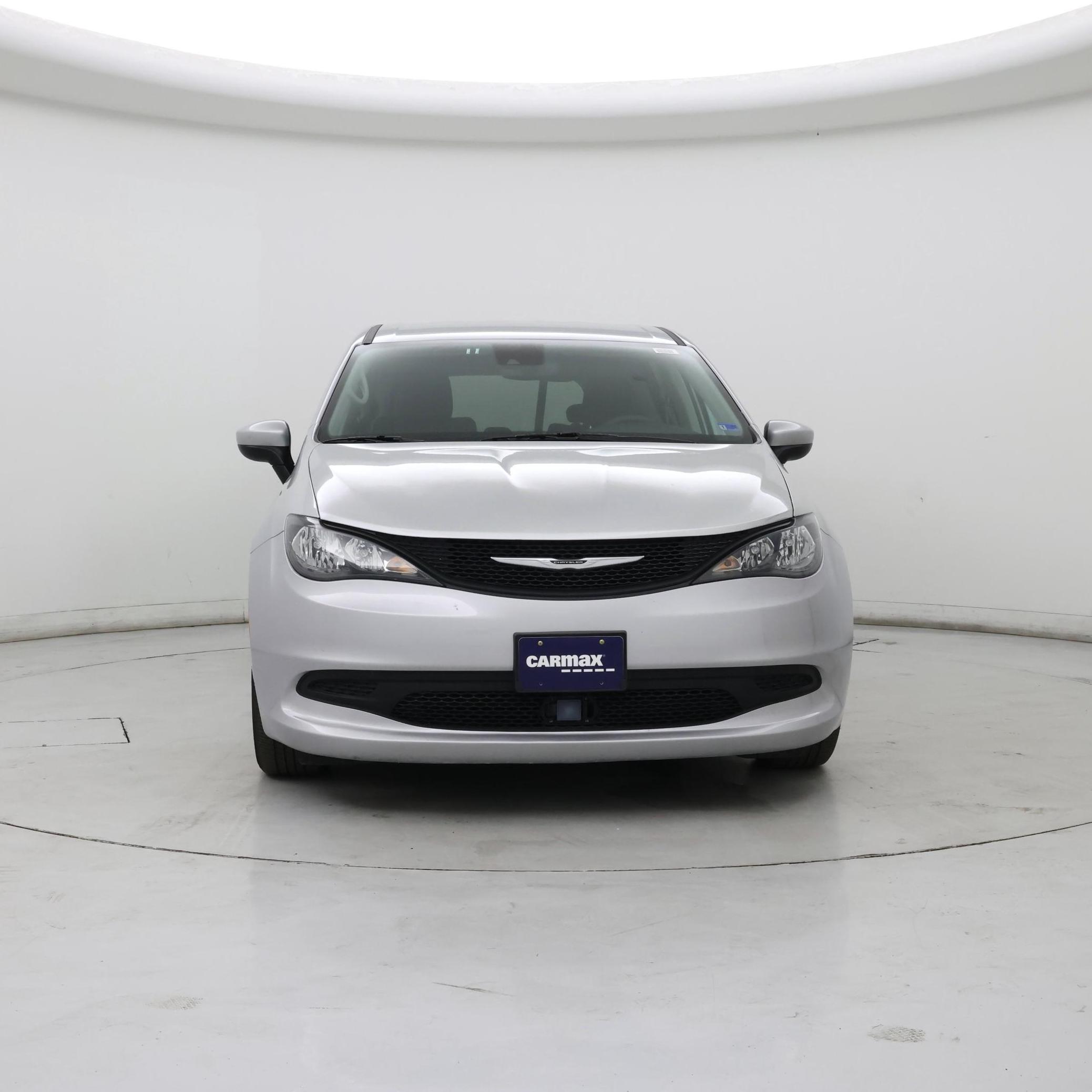 Thumbnail: 2023 Chrysler Voyager - 5