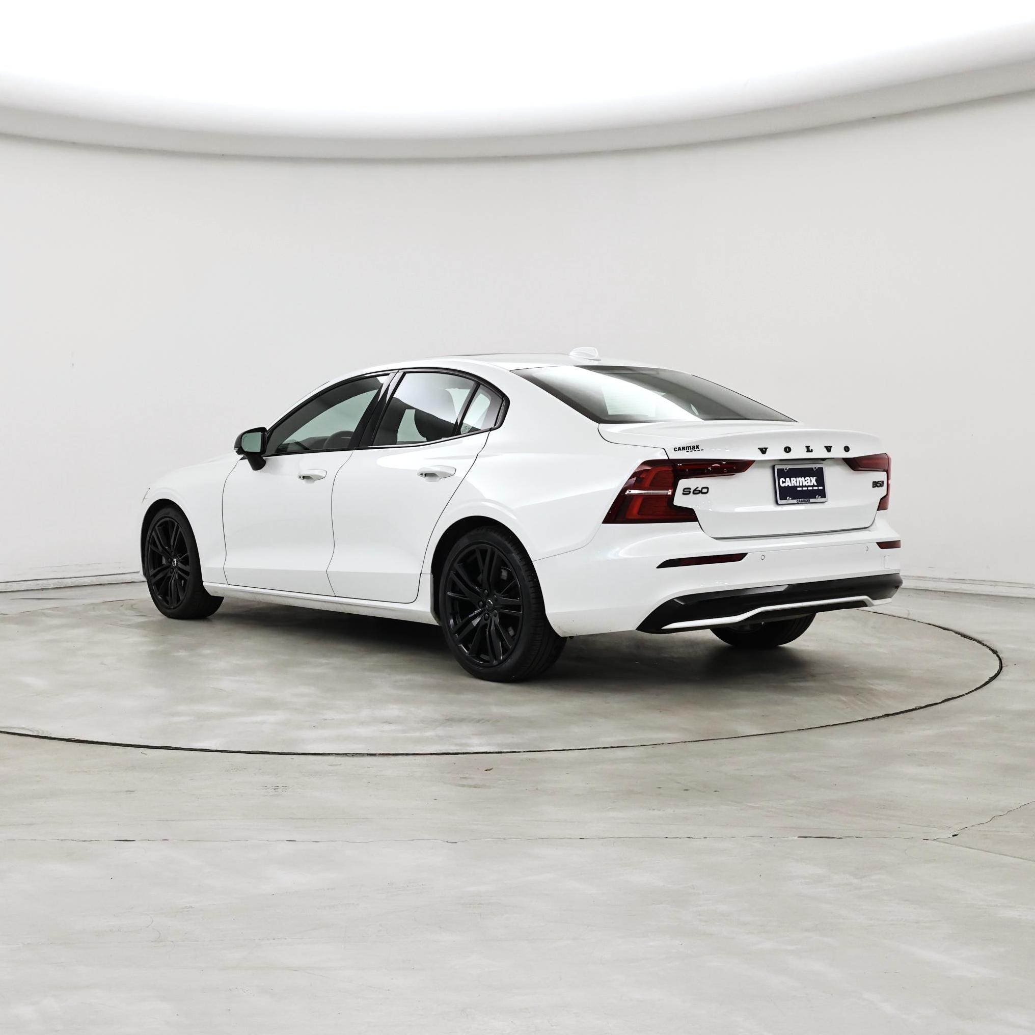 Thumbnail: 2023 Volvo S60 - 2