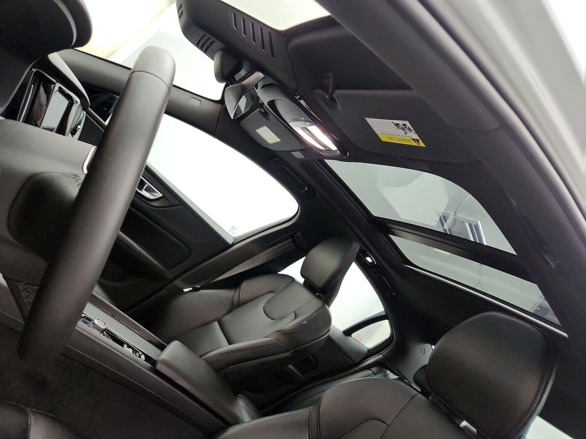 Thumbnail: 2023 Volvo S60 - 19