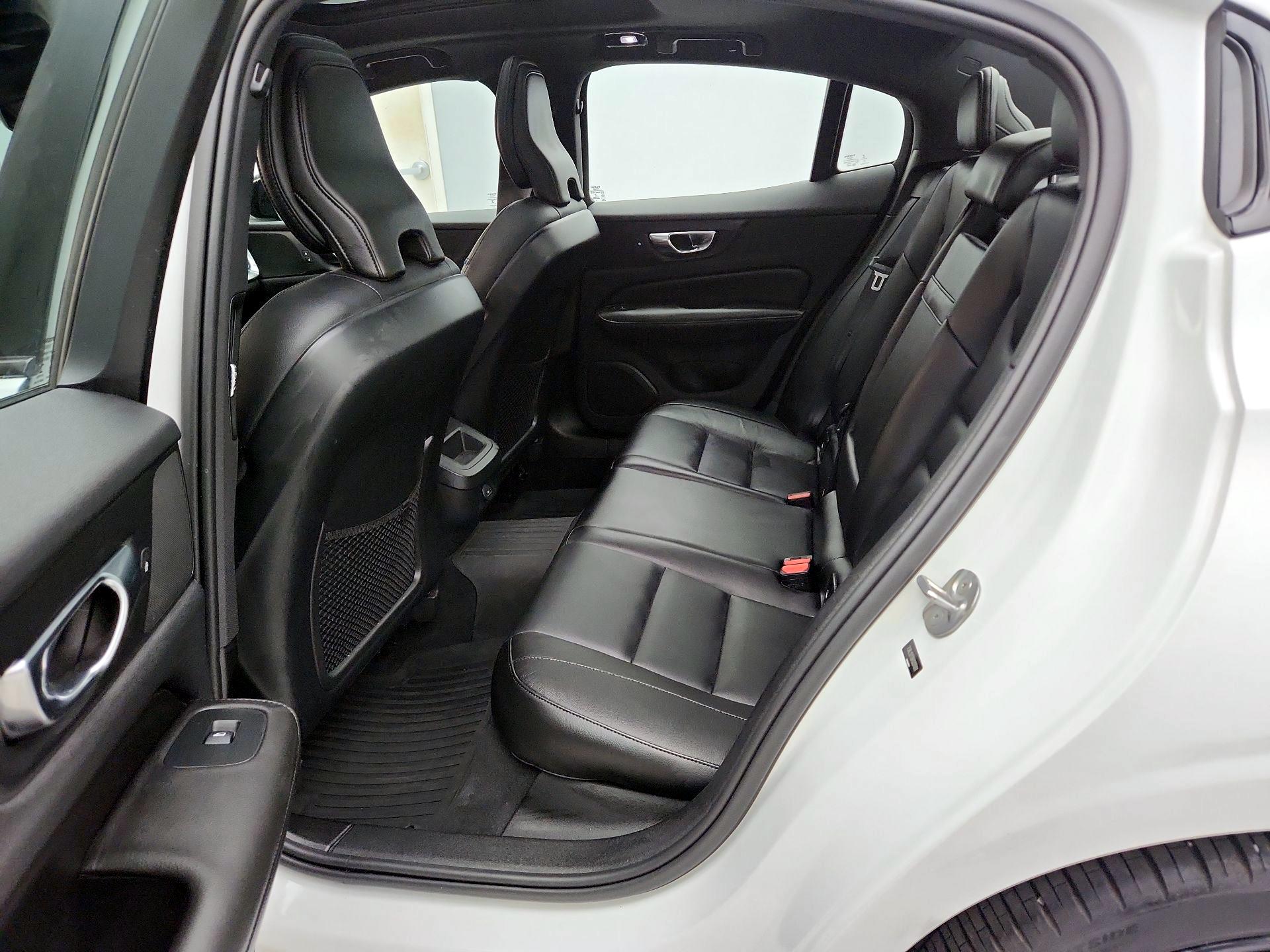 Thumbnail: 2023 Volvo S60 - 20