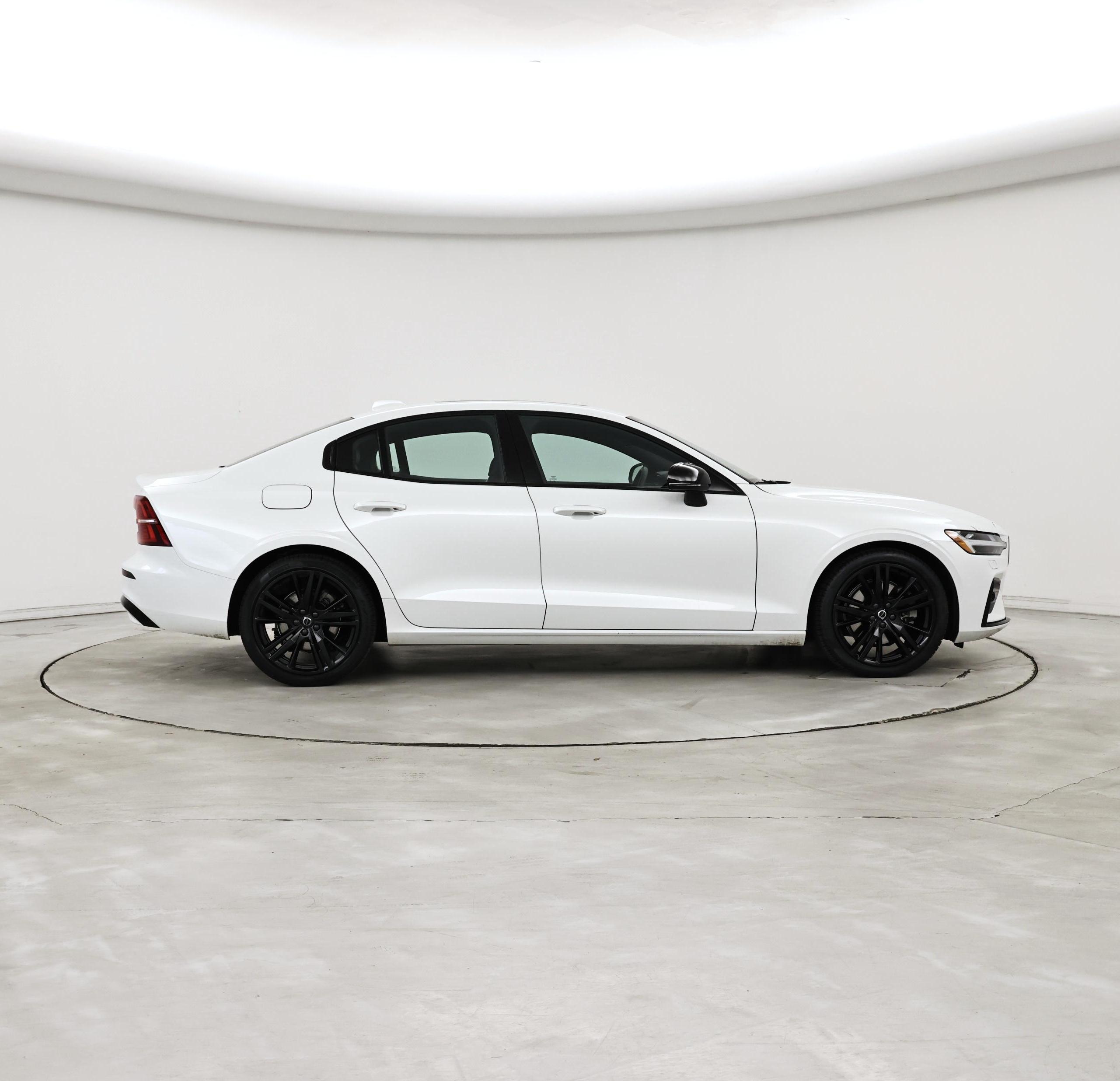 Thumbnail: 2023 Volvo S60 - 7