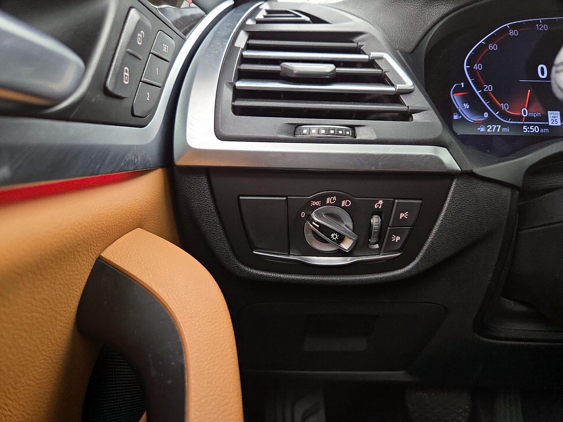 Thumbnail: 2022 BMW X3 - 13