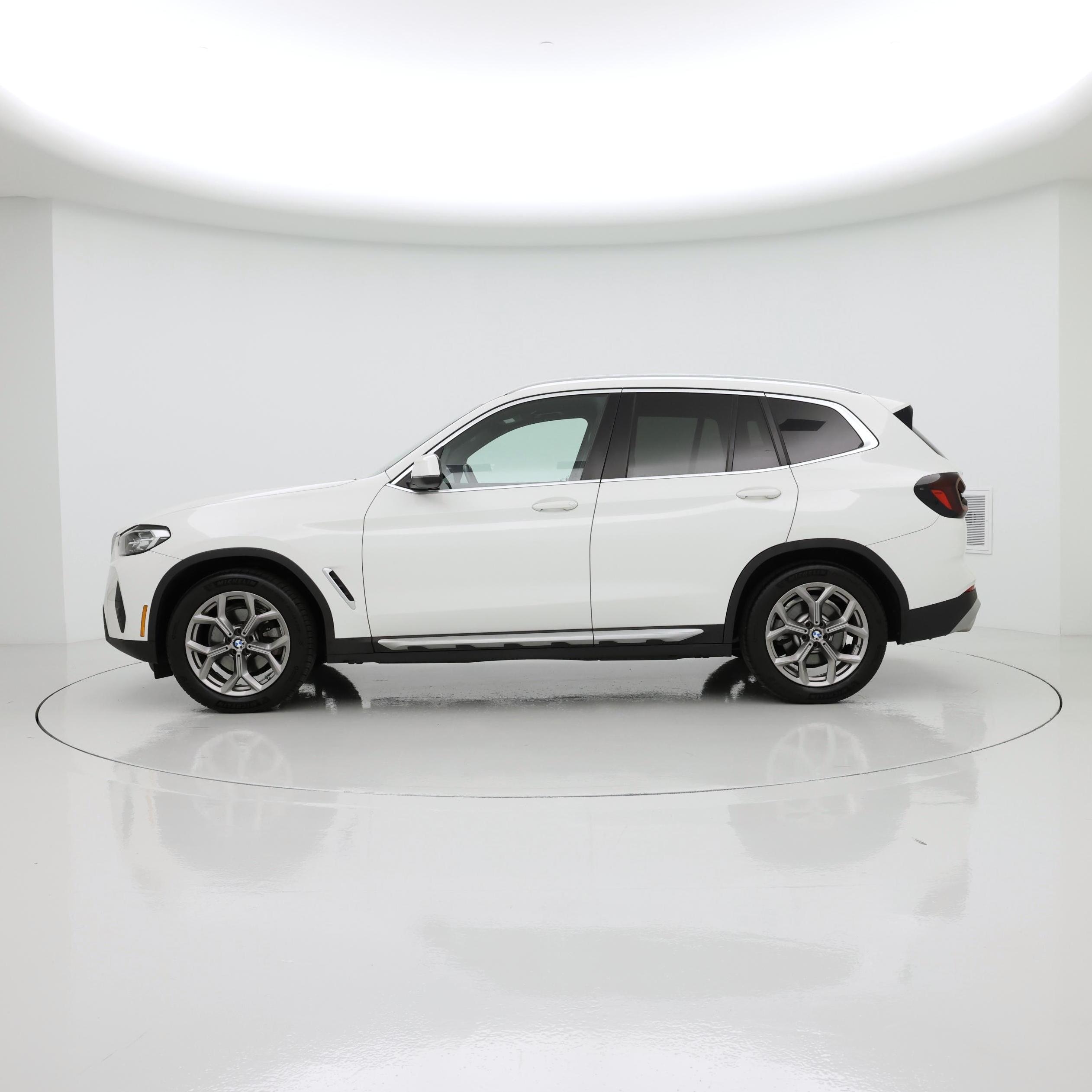 Thumbnail: 2022 BMW X3 - 3