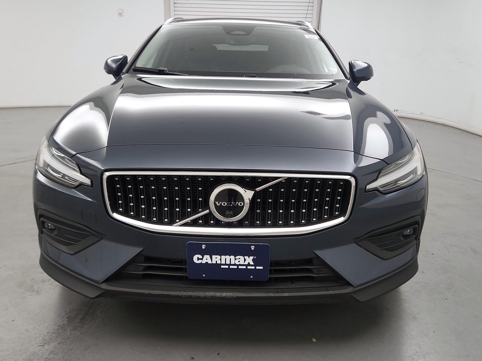 Thumbnail: 2023 Volvo S60 - 2