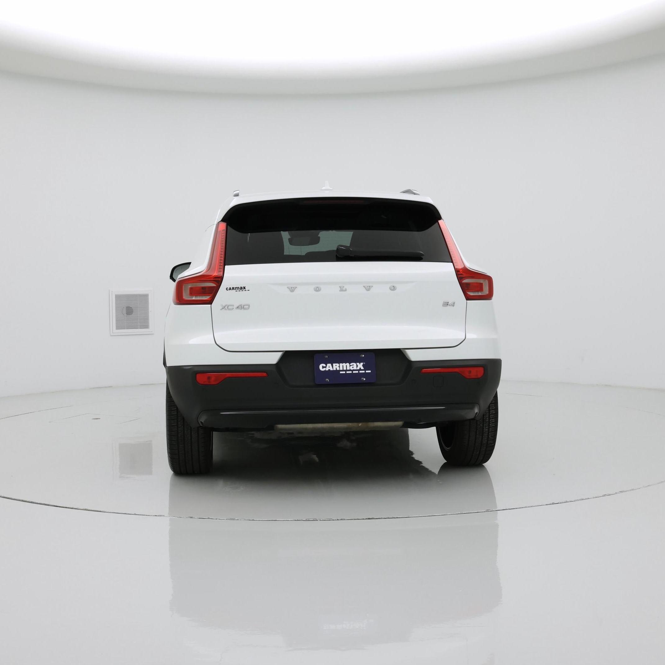 Thumbnail: 2023 Volvo XC40 - 6