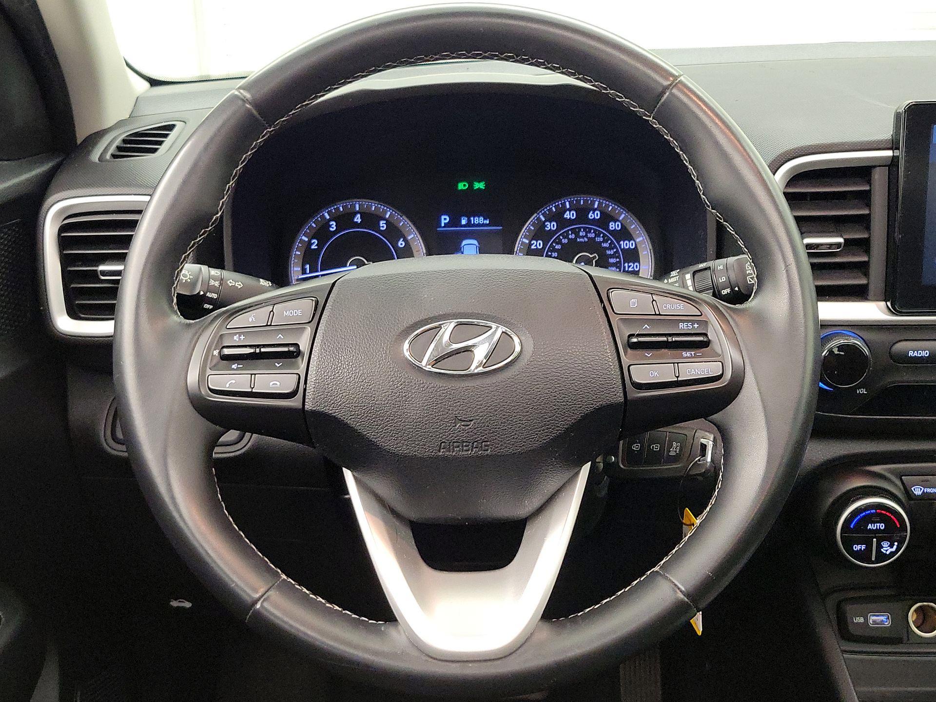 Thumbnail: 2022 Hyundai Venue - 10