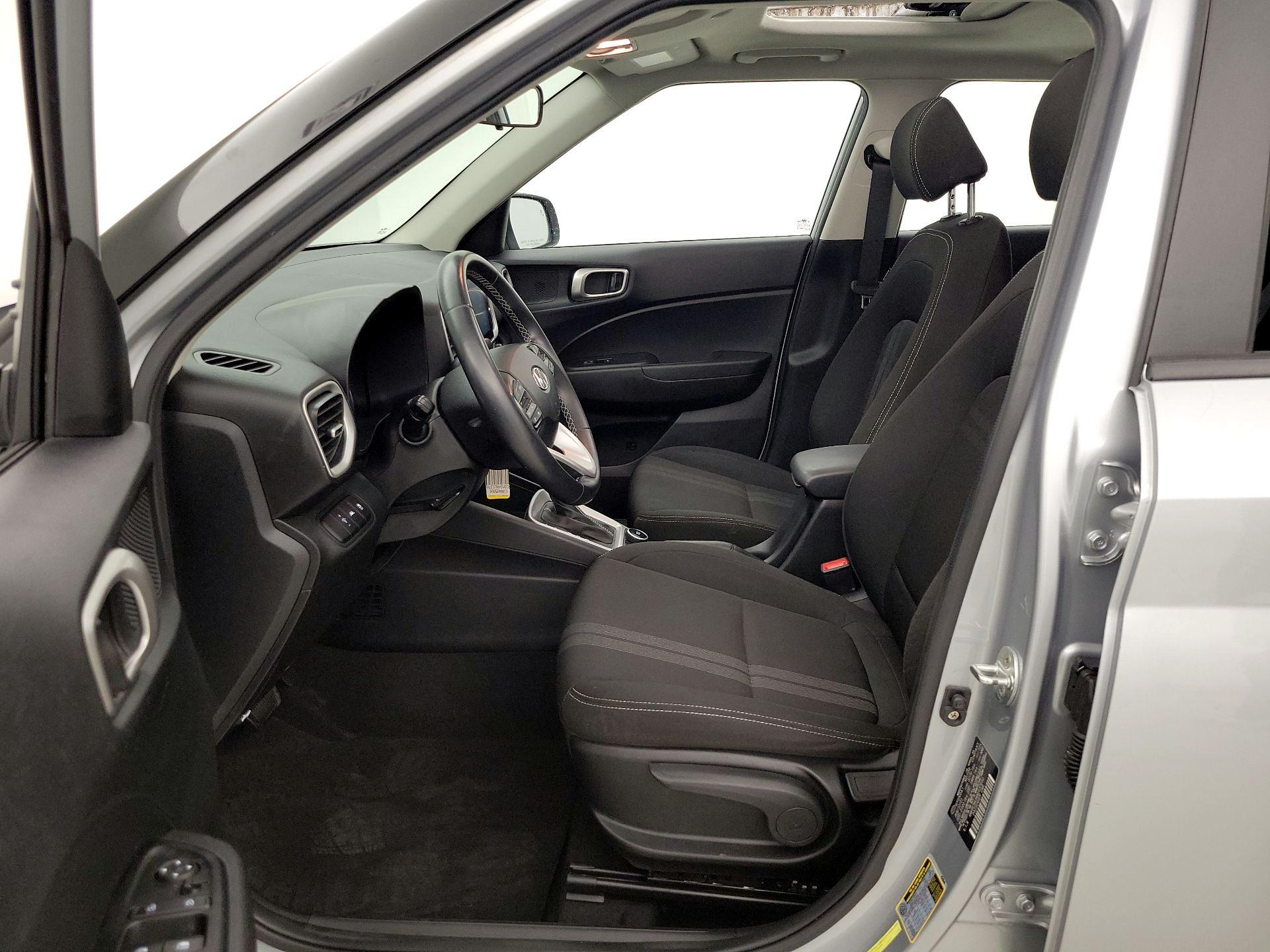 Thumbnail: 2022 Hyundai Venue - 11