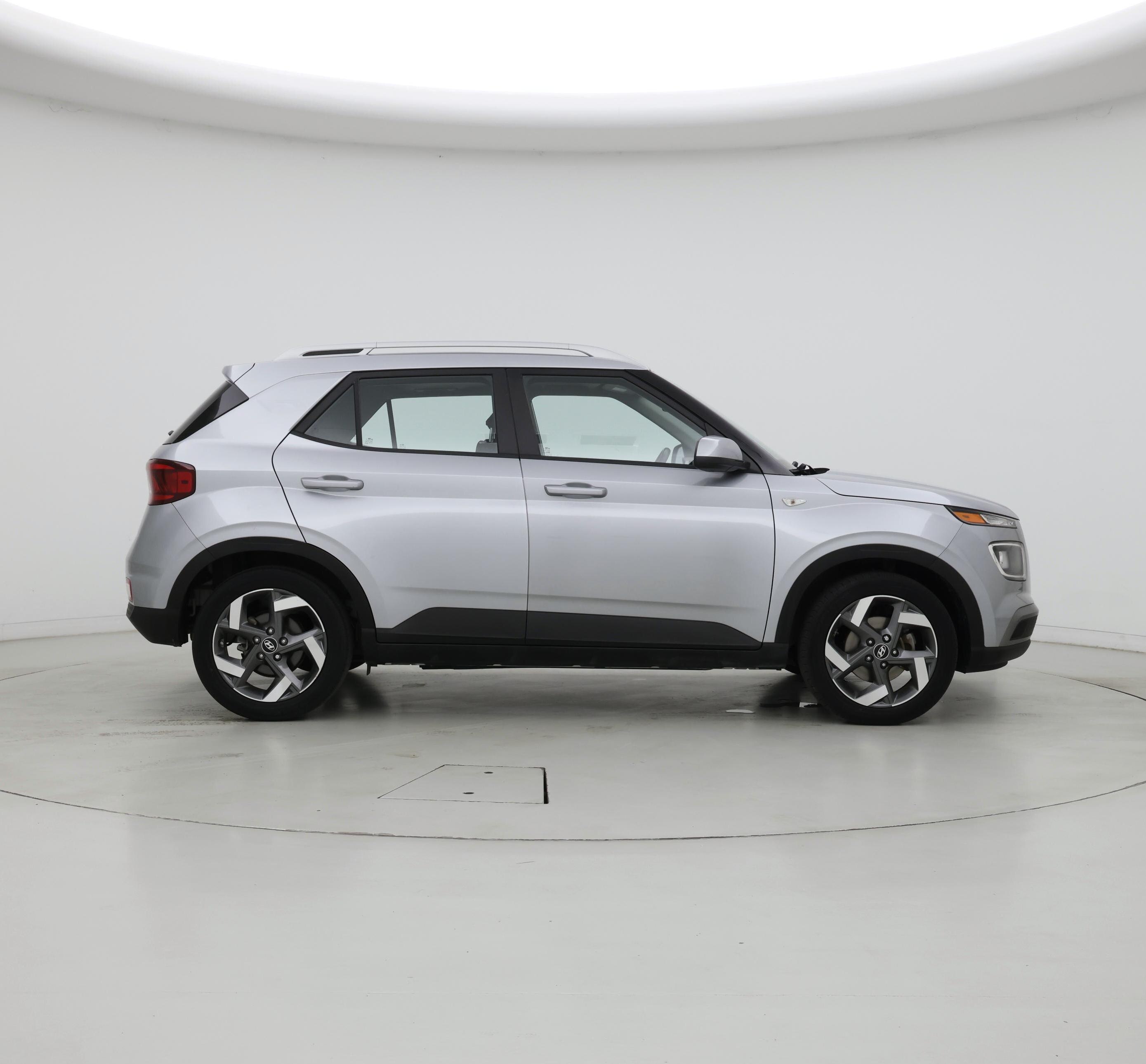 Thumbnail: 2022 Hyundai Venue - 7