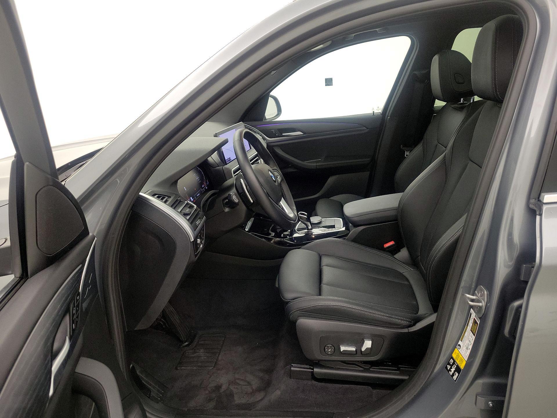 Thumbnail: 2023 BMW X3 - 11