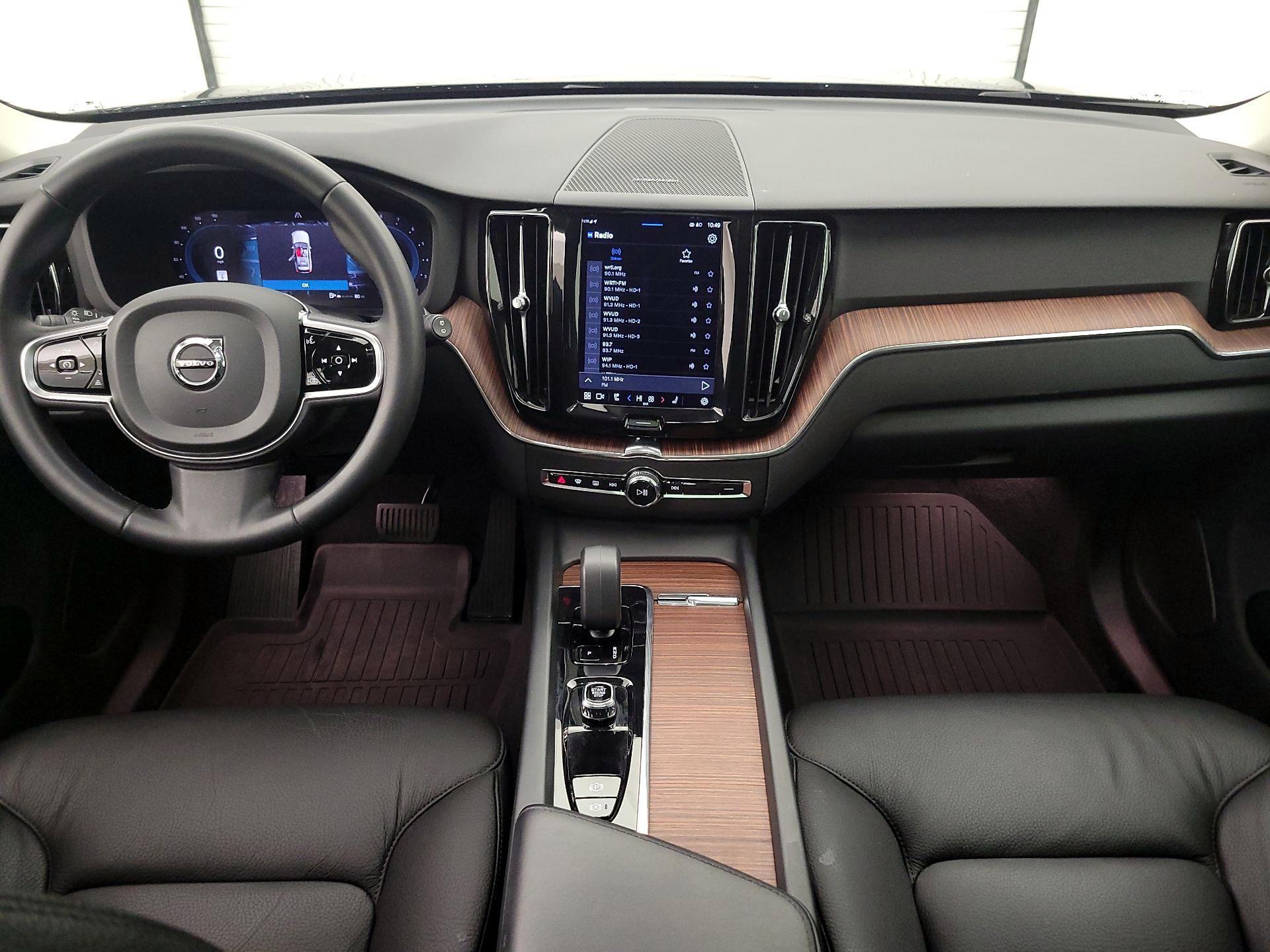 Thumbnail: 2023 Volvo XC60 - 9