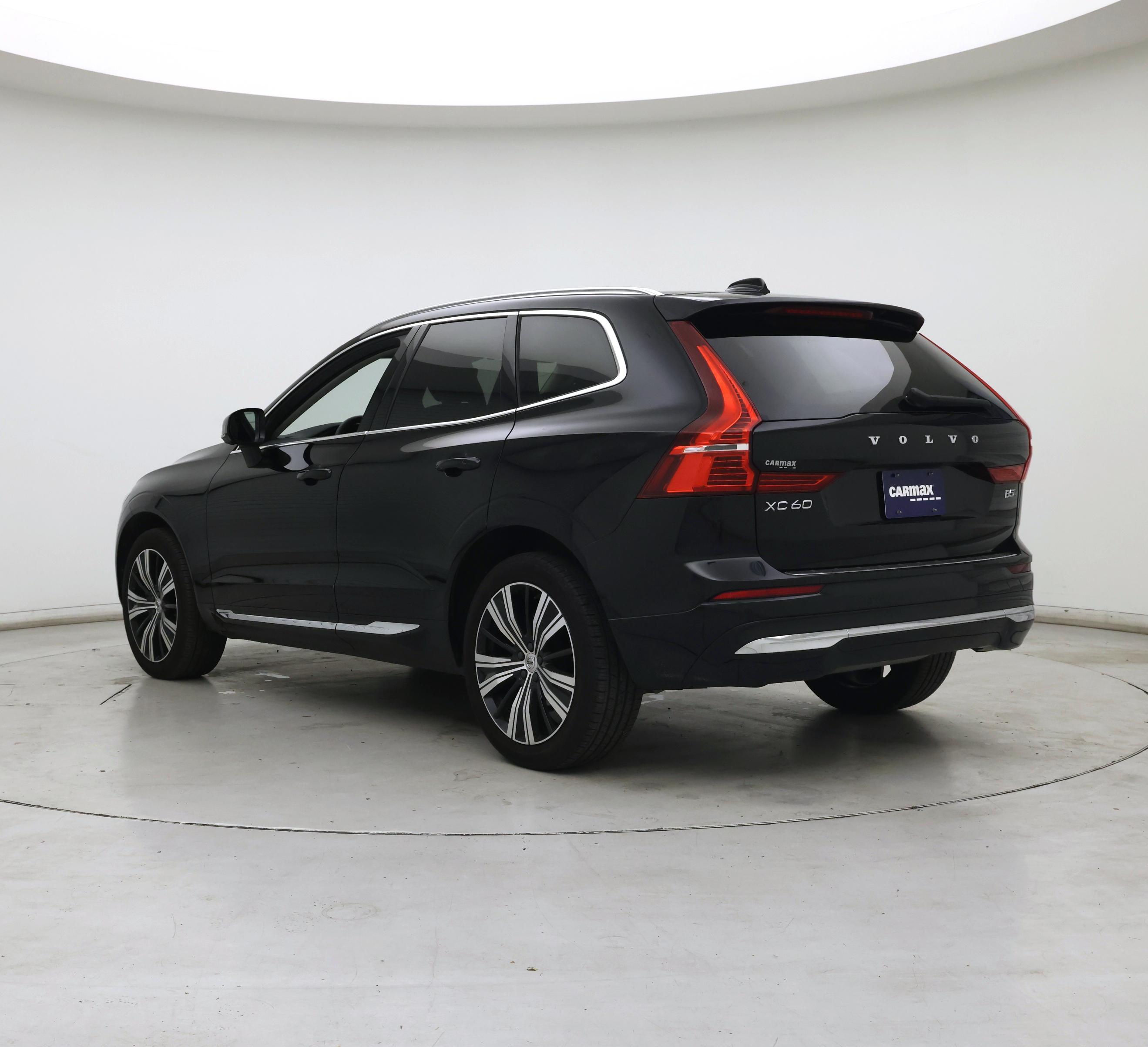 Thumbnail: 2023 Volvo XC60 - 2