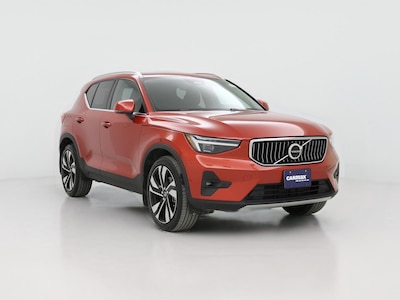 2024 Volvo XC40 B5 Plus Bright Theme