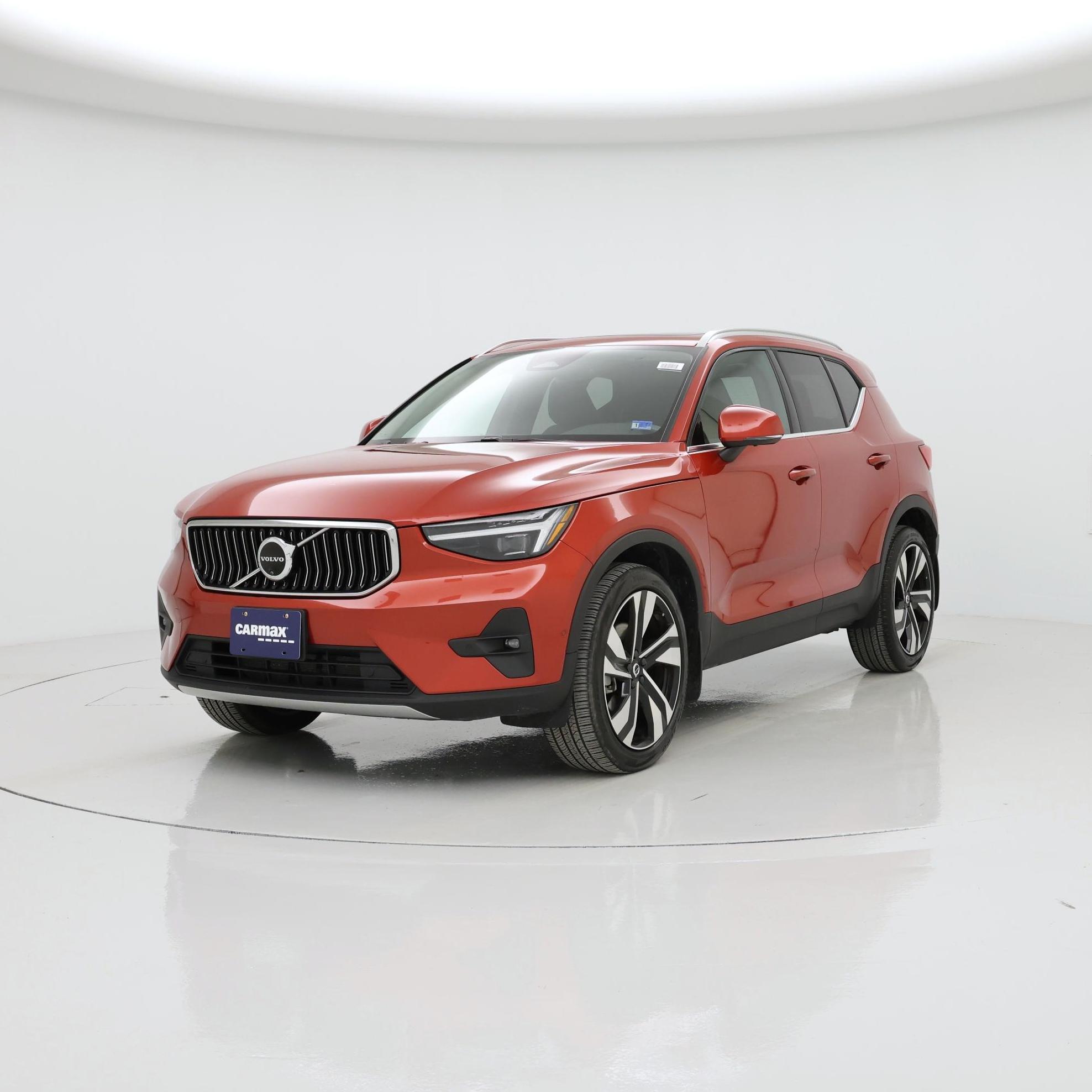Thumbnail: 2024 Volvo XC40 - 4