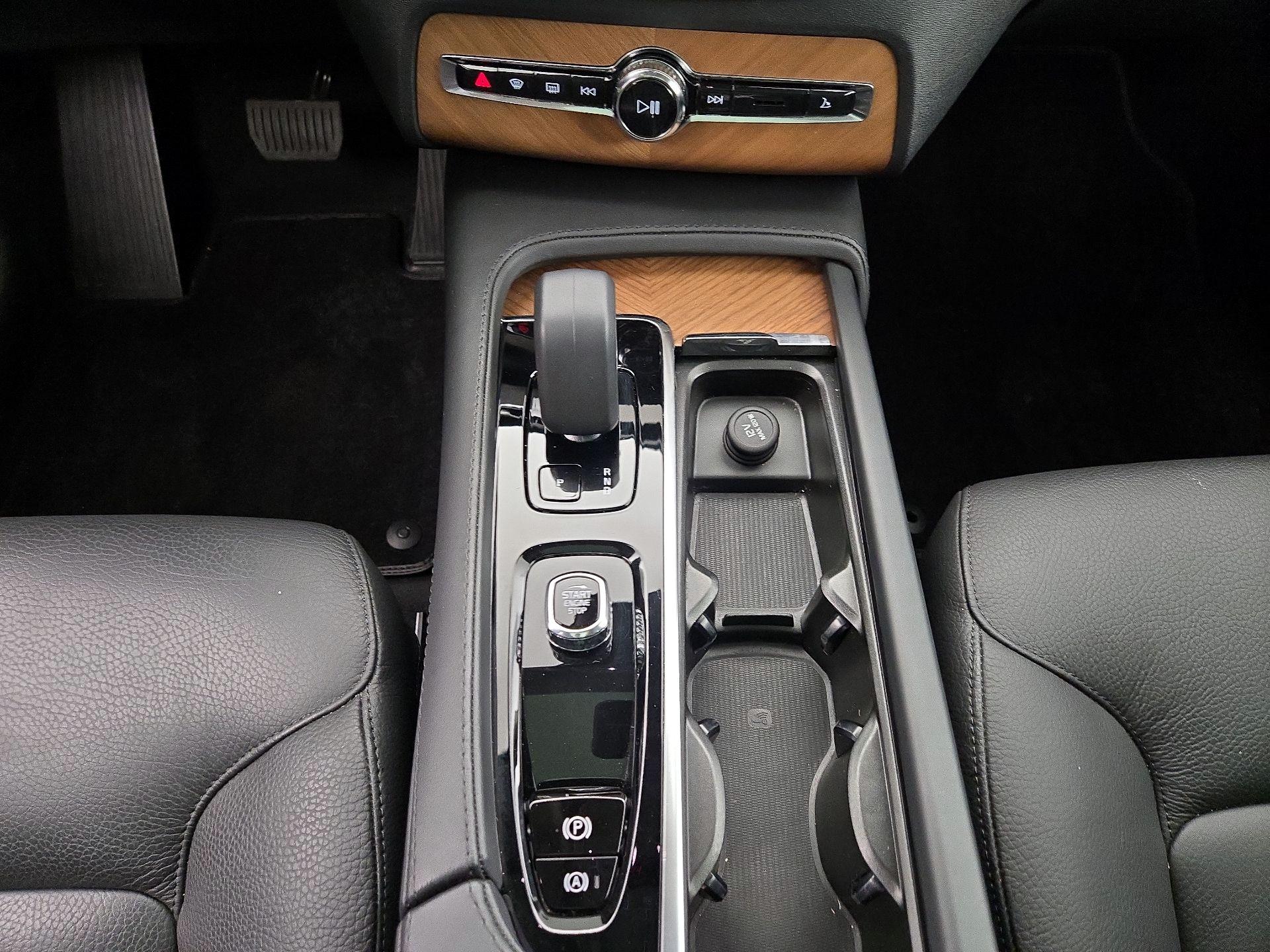 Thumbnail: 2024 Volvo XC90 - 18